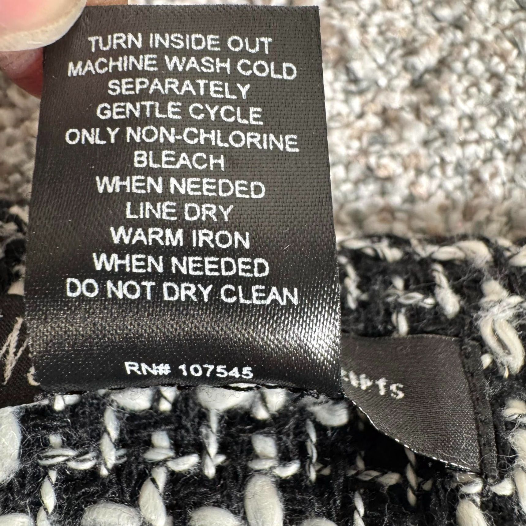 Vintage VINTAGE INC International Concepts Skirt 4 Office Academia Bouclé Tweed Retro Twee Pencil Knee Length Black Womens Size 27" / US 4 / IT 40 - 2 Thumbnail