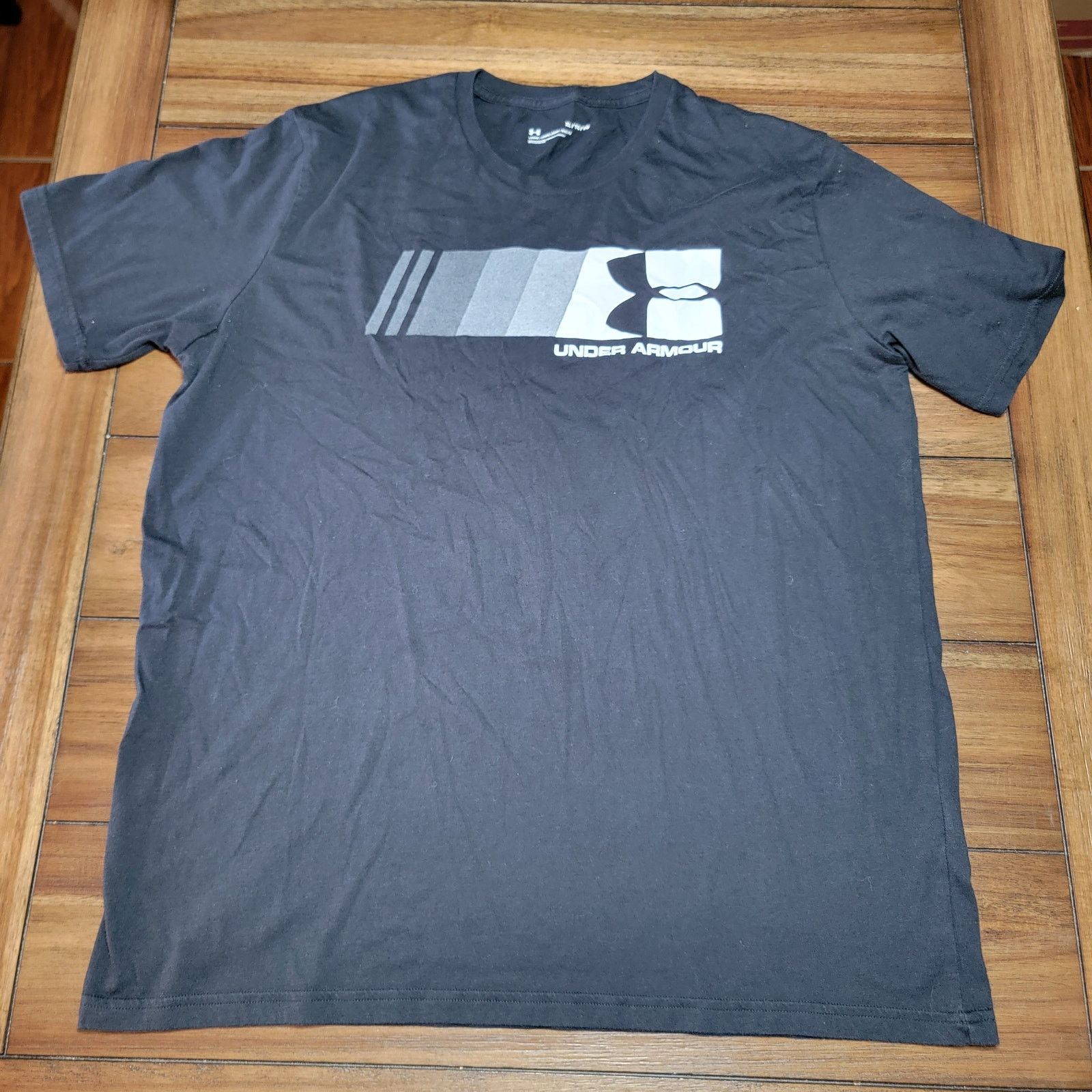 Under Armour Set of 2 Under Armour Unisex Tees: w/ Graphics & Dri-Fit -XL Size US XL / EU 56 / 4 - 2 Thumbnail