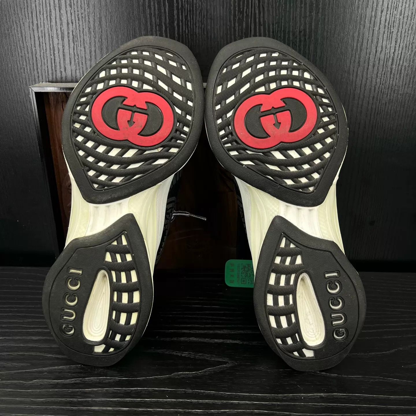 Gucci Gucci Run Black Sneakers Women's 37 New W/ Box Size US 6.5 / IT 36.5 - 5 Thumbnail