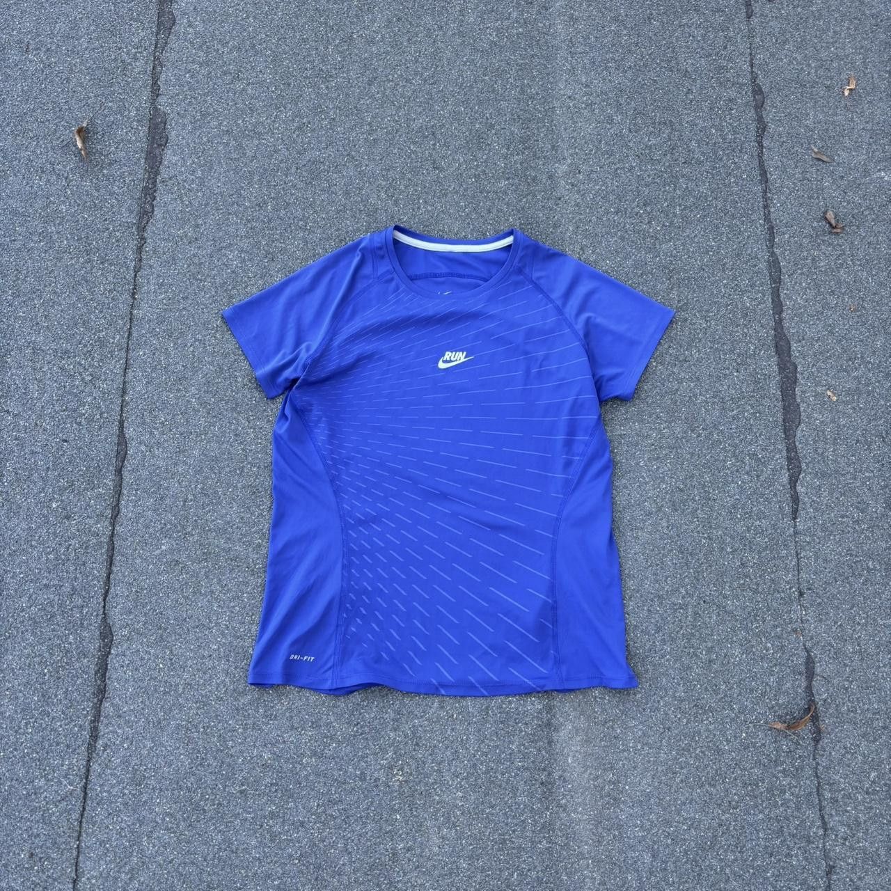 Japanese Brand × Nike × Vintage Nike dri-fit t-shirt Size US S / EU 44-46 / 1 - 1 Thumbnail