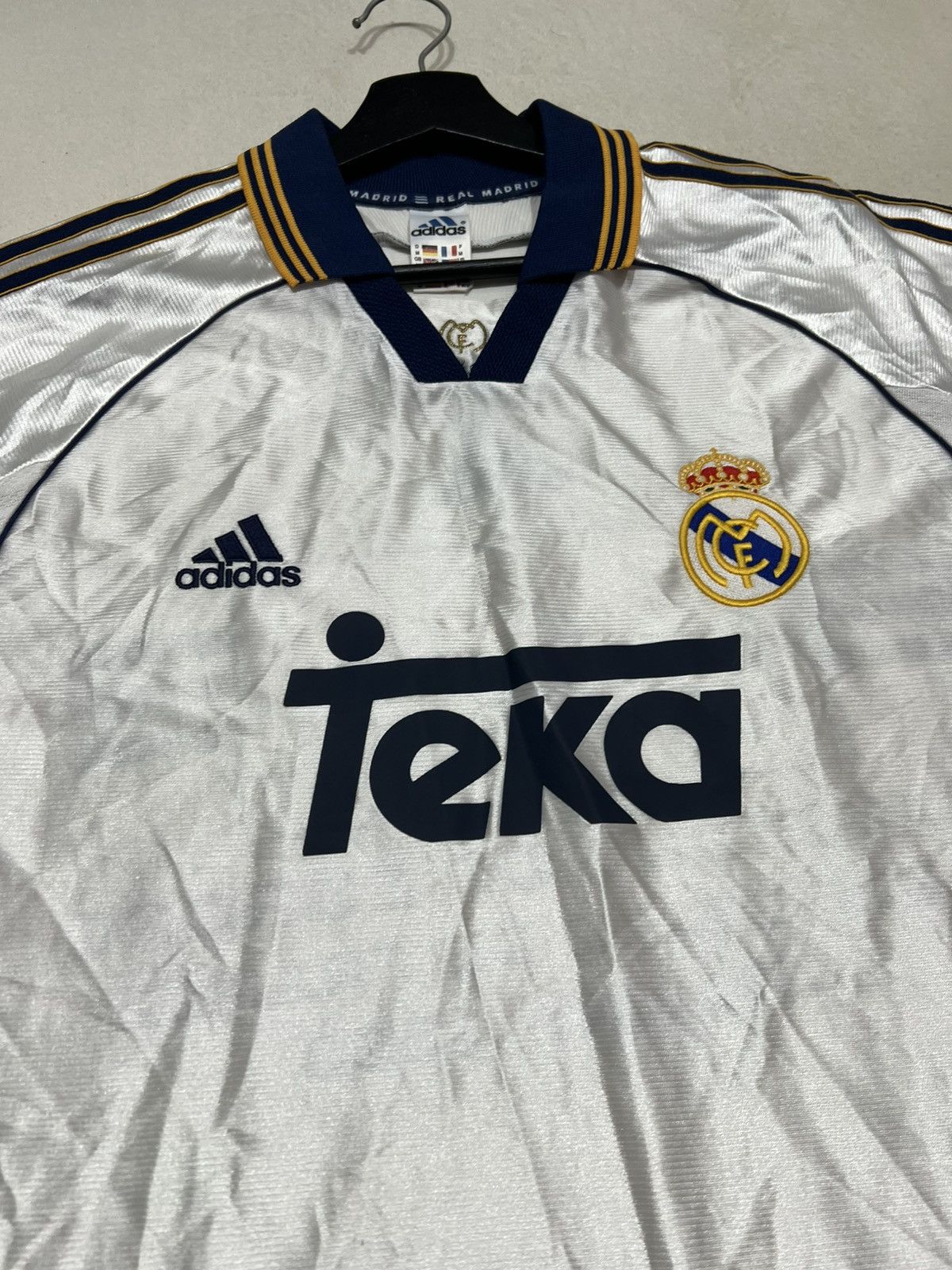Adidas Real Madrid 1998 Adidas Home Jersey Champion Of Europe 2000 Size US M / EU 48-50 / 2 - 3 Thumbnail