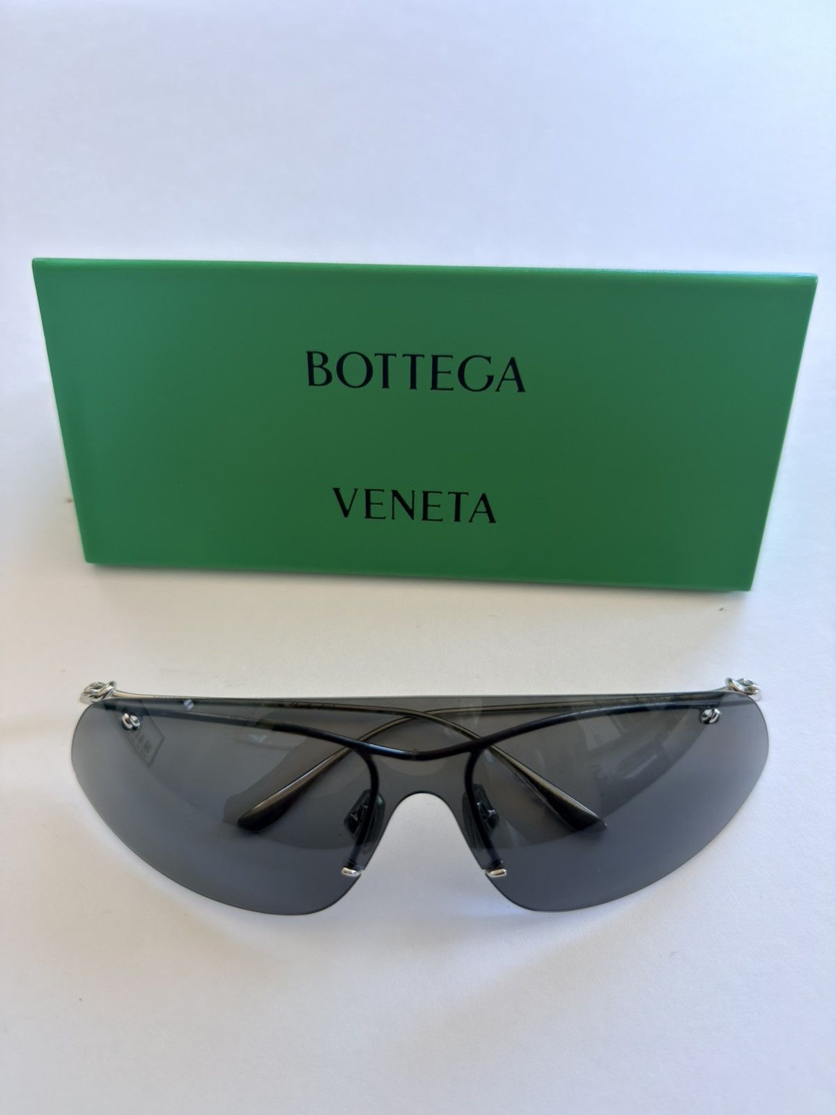 Bottega Veneta *FINAL DROP* BV1272S Shield Rimless Knot Sunglasses Size ONE SIZE - 3 Thumbnail