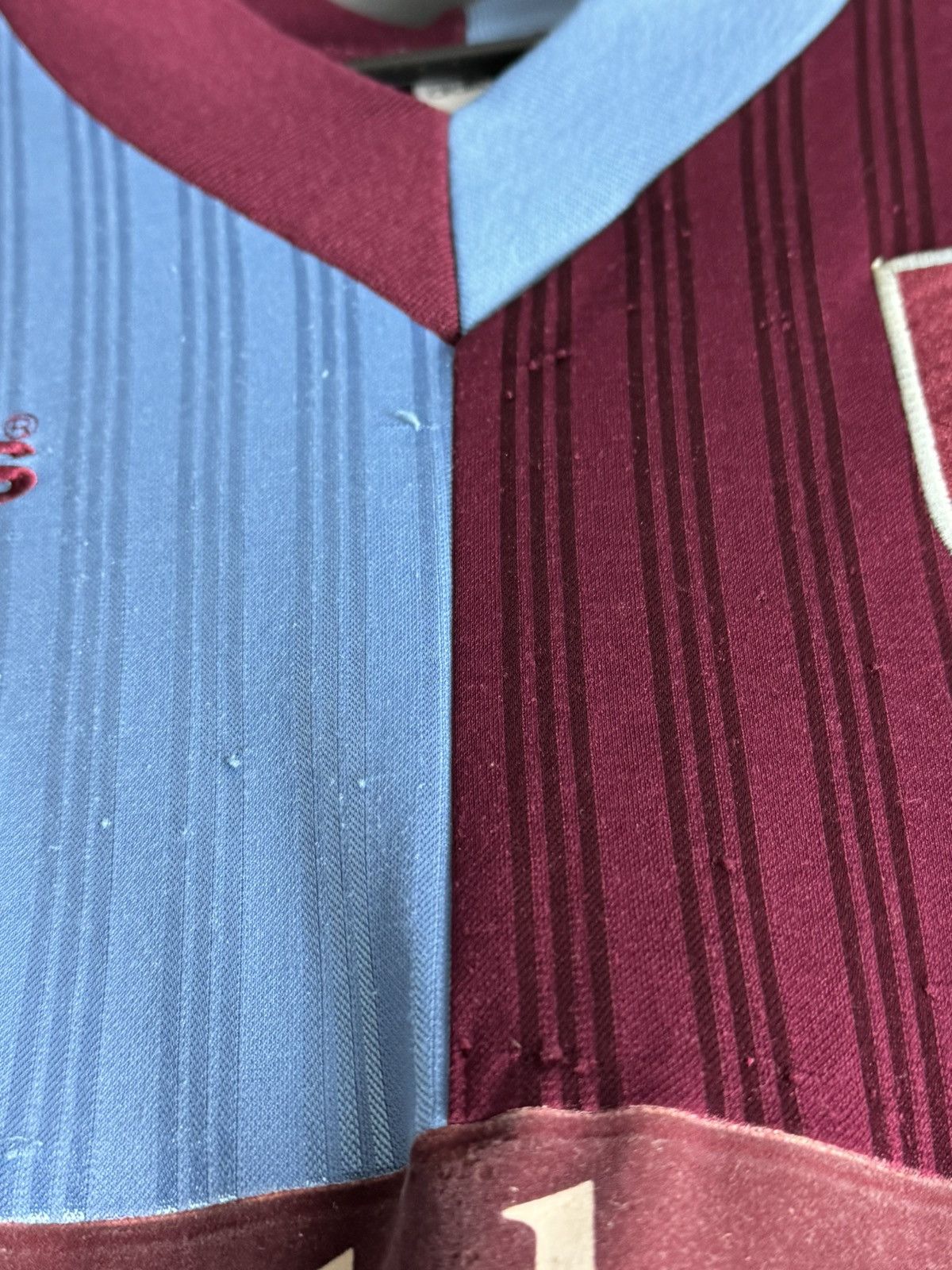 Adidas Burnley 96/98 Home Football Jersey Size US XL / EU 56 / 4 - 8 Thumbnail