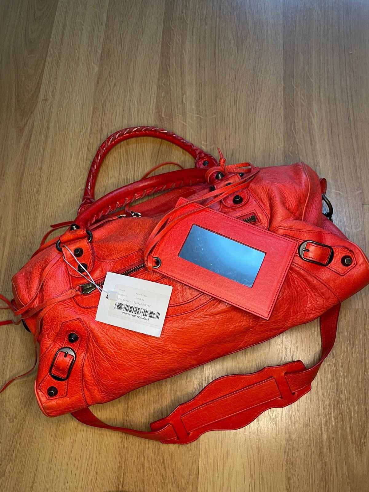 Authentic BALENCIAGA Leather The Twiggy Bag HandBag