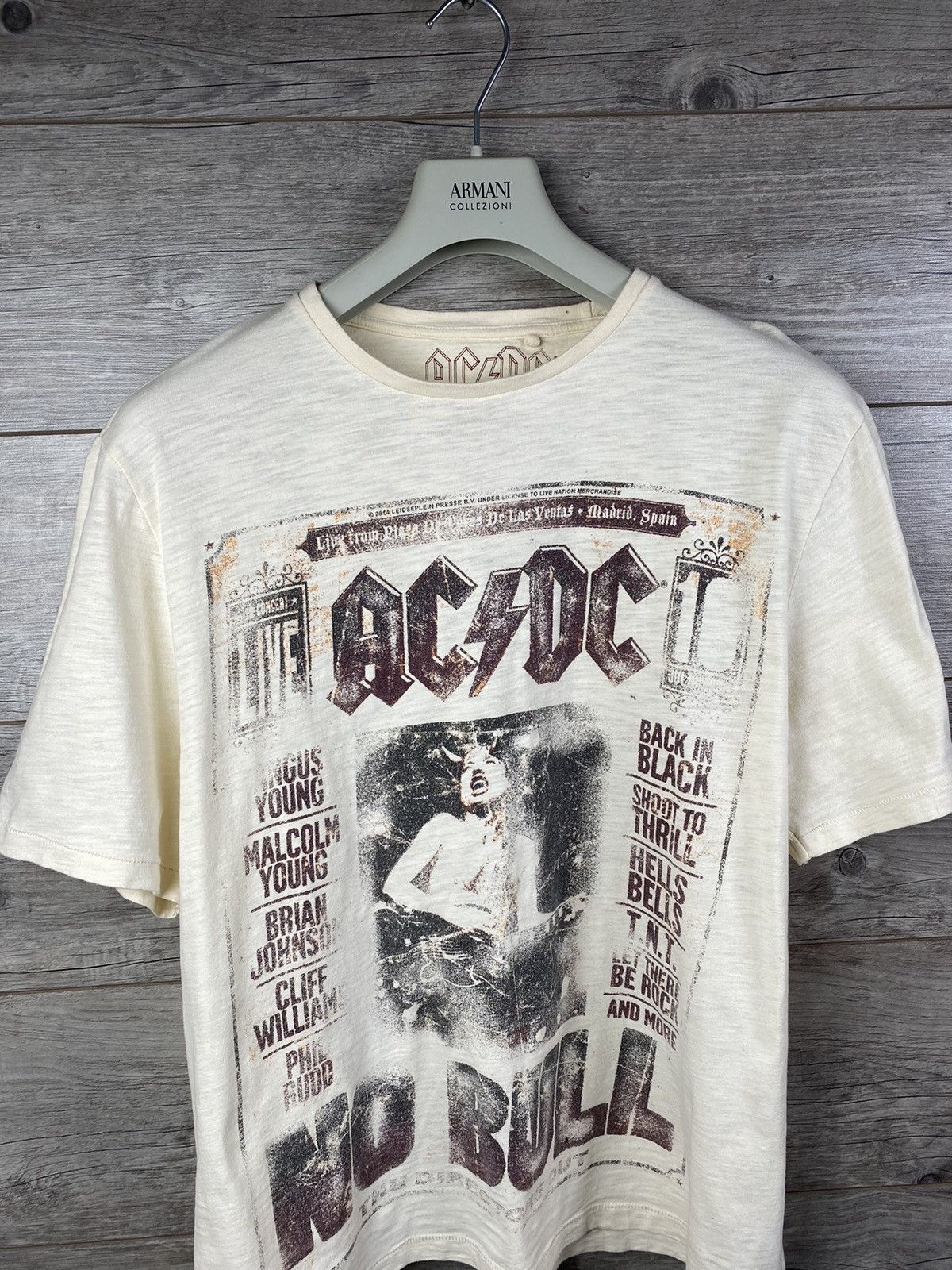 AC/DC Rock band AC DC NO BULL T-shirt size L / XL Size US L / EU 52-54 / 3 - 12 Thumbnail