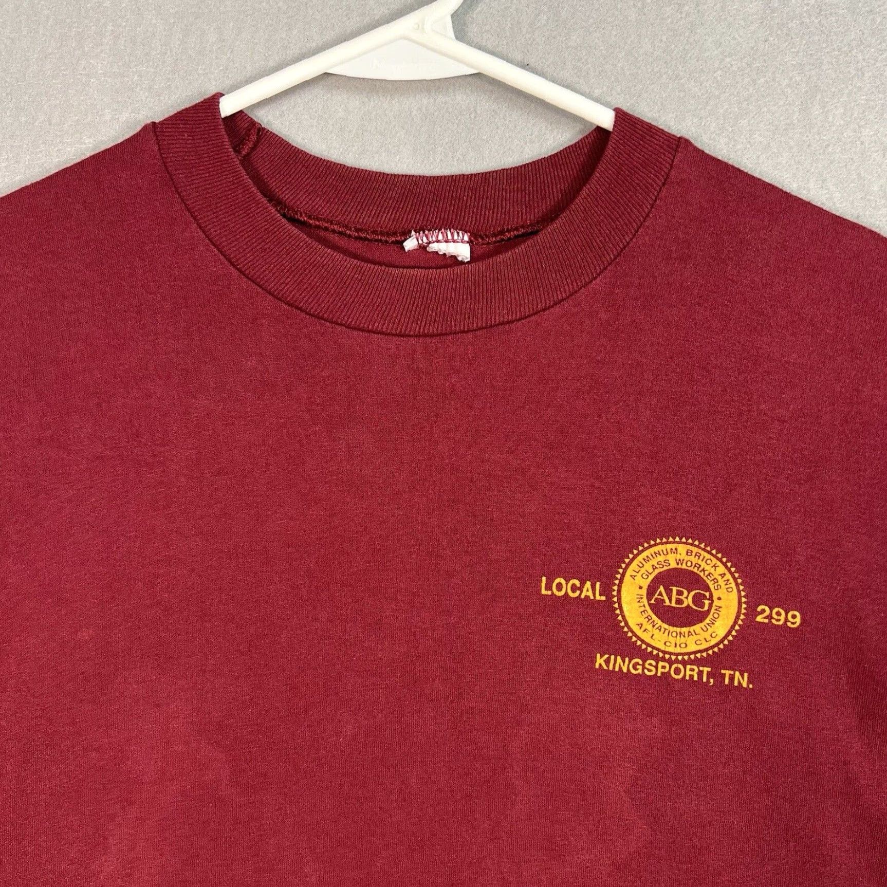 Vintage VINTAGE 90s Aluminum Brick Glass Workers Union Graphic Tee Adult Large Red Mens Size US L / EU 52-54 / 3 - 5 Thumbnail