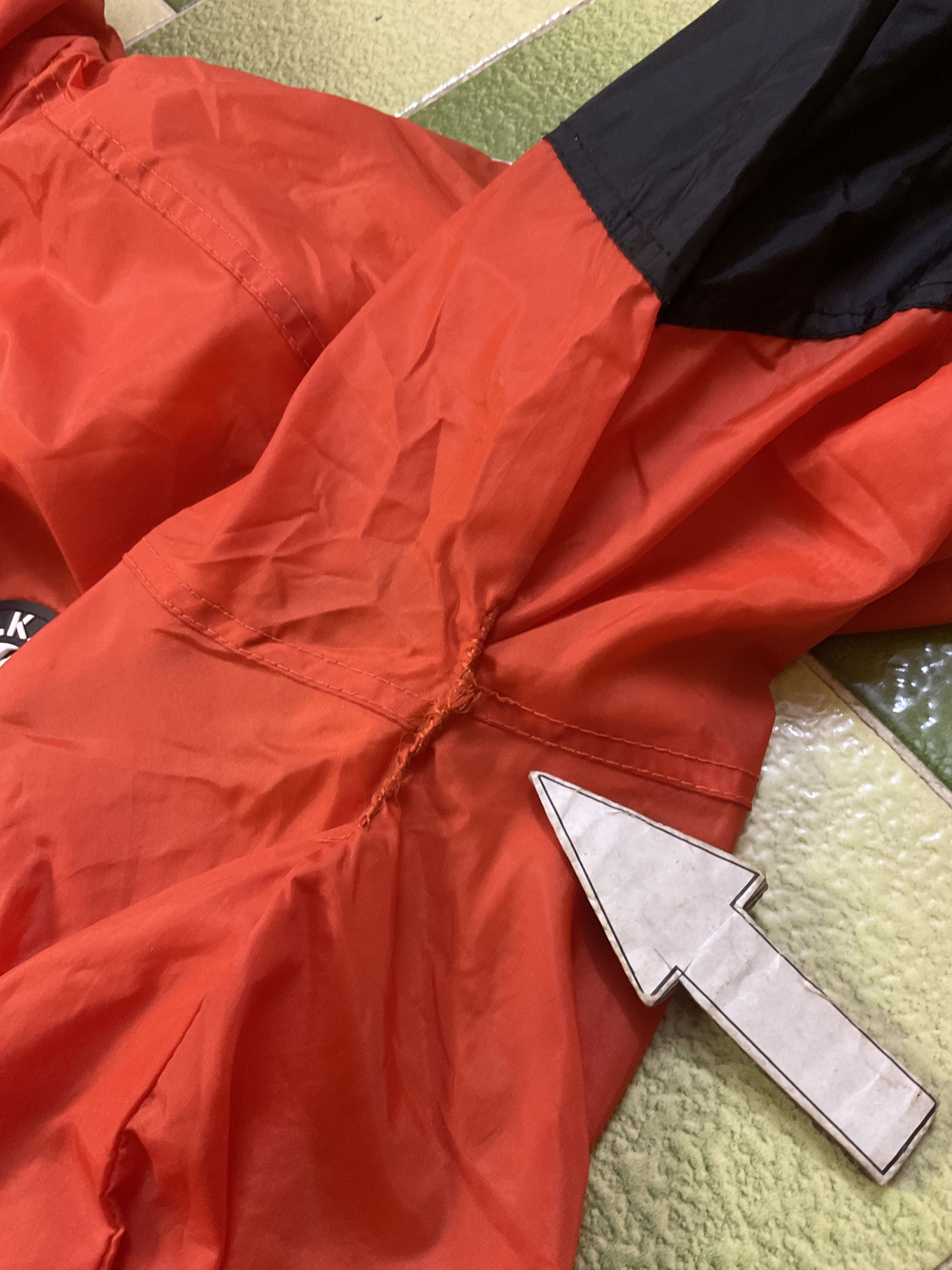 Karl Kani Vintage Karl Kani tapered packable hooded windbreaker jacket Size US XL / EU 56 / 4 - 14 Thumbnail