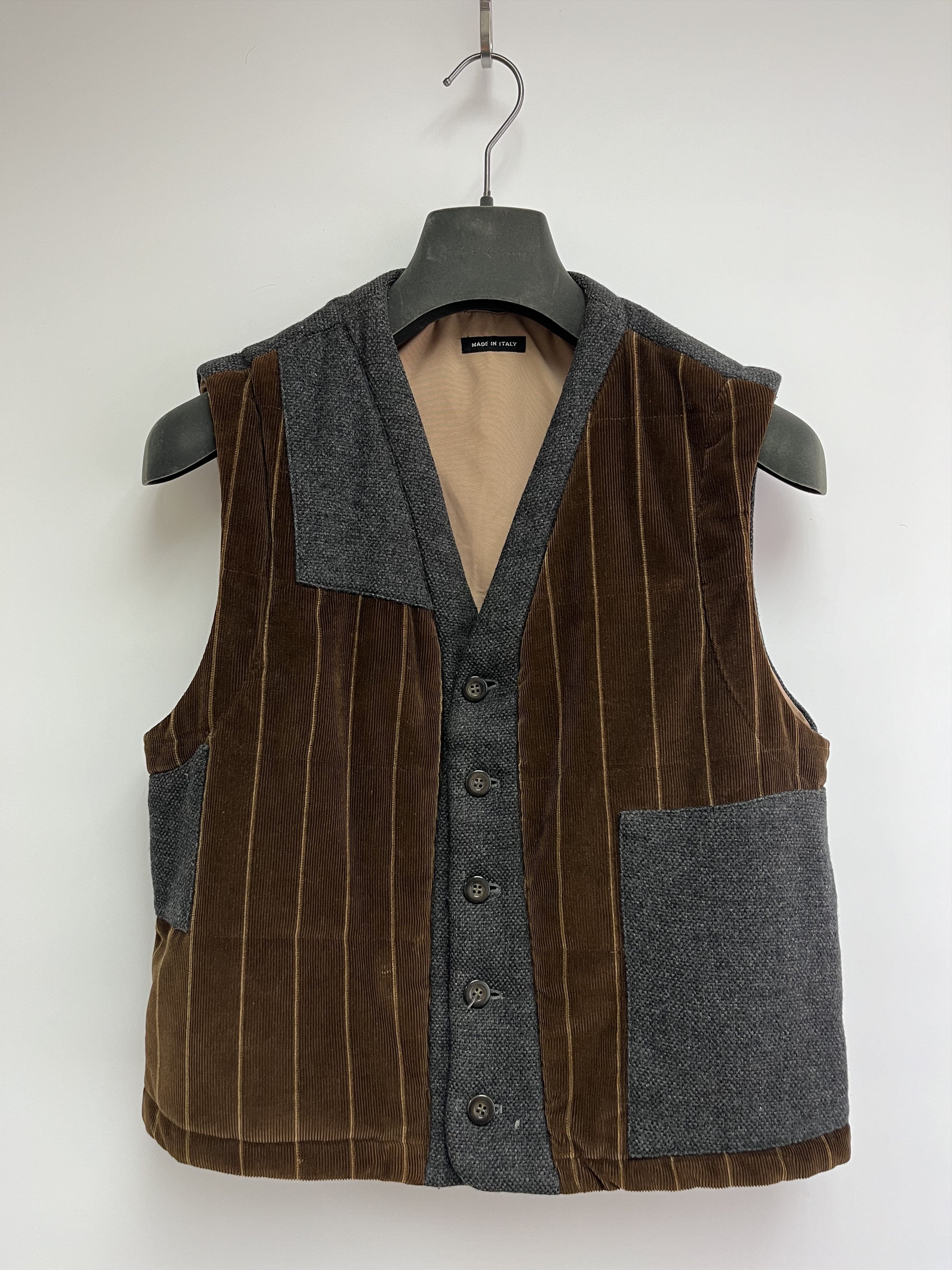 Emporio Armani EMPORIO ARMANI VEST Size US M / EU 48-50 / 2 - 1 Thumbnail