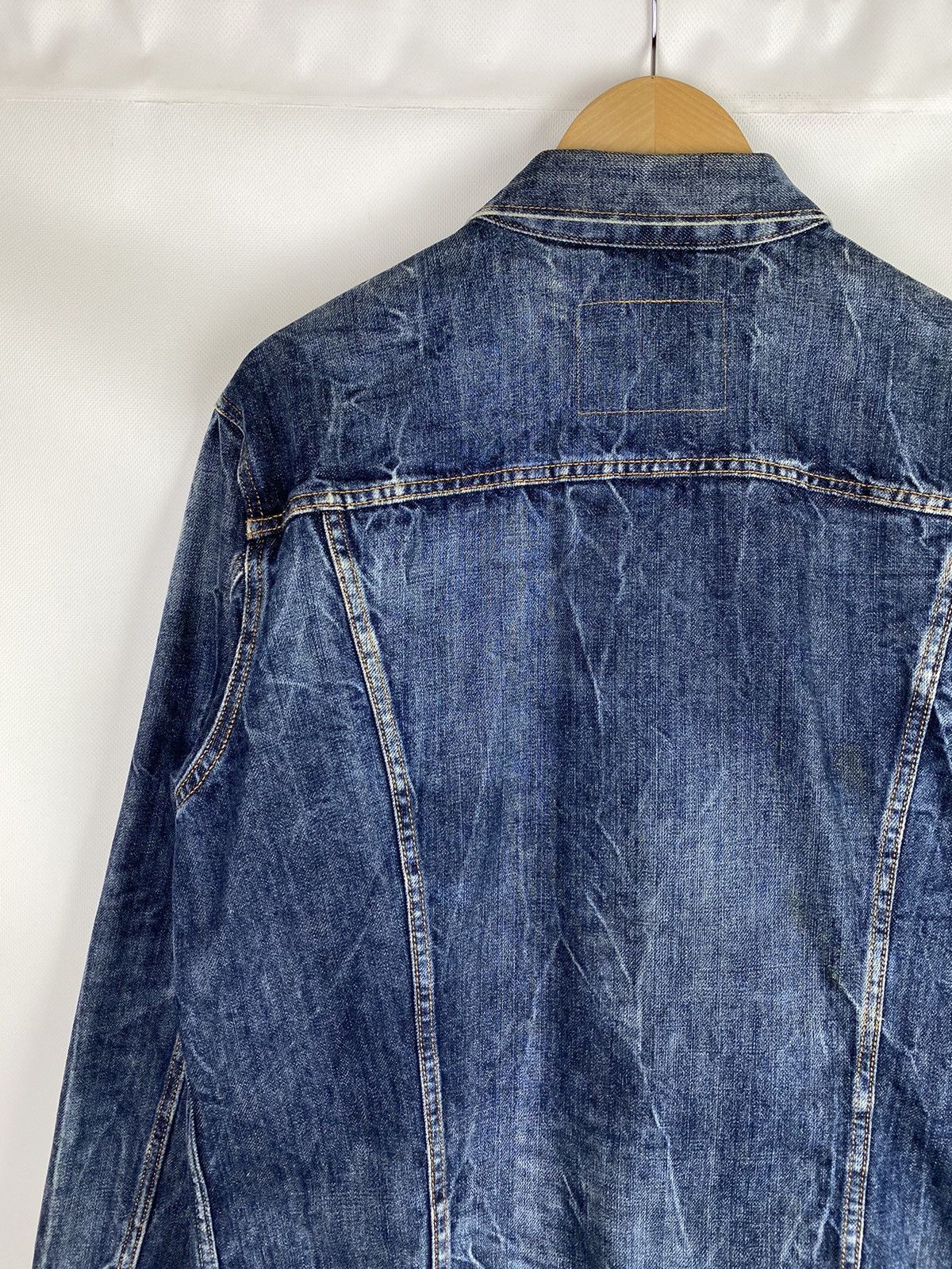 Levi's Levis men’s denim trucker jacket size L Size US L / EU 52-54 / 3 - 17 Thumbnail