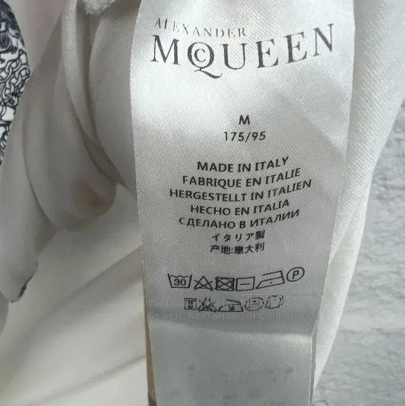 Alexander McQueen Alexander McQueen Men's White Cotton T-Shirt . Size US M / EU 48-50 / 2 - 4 Thumbnail