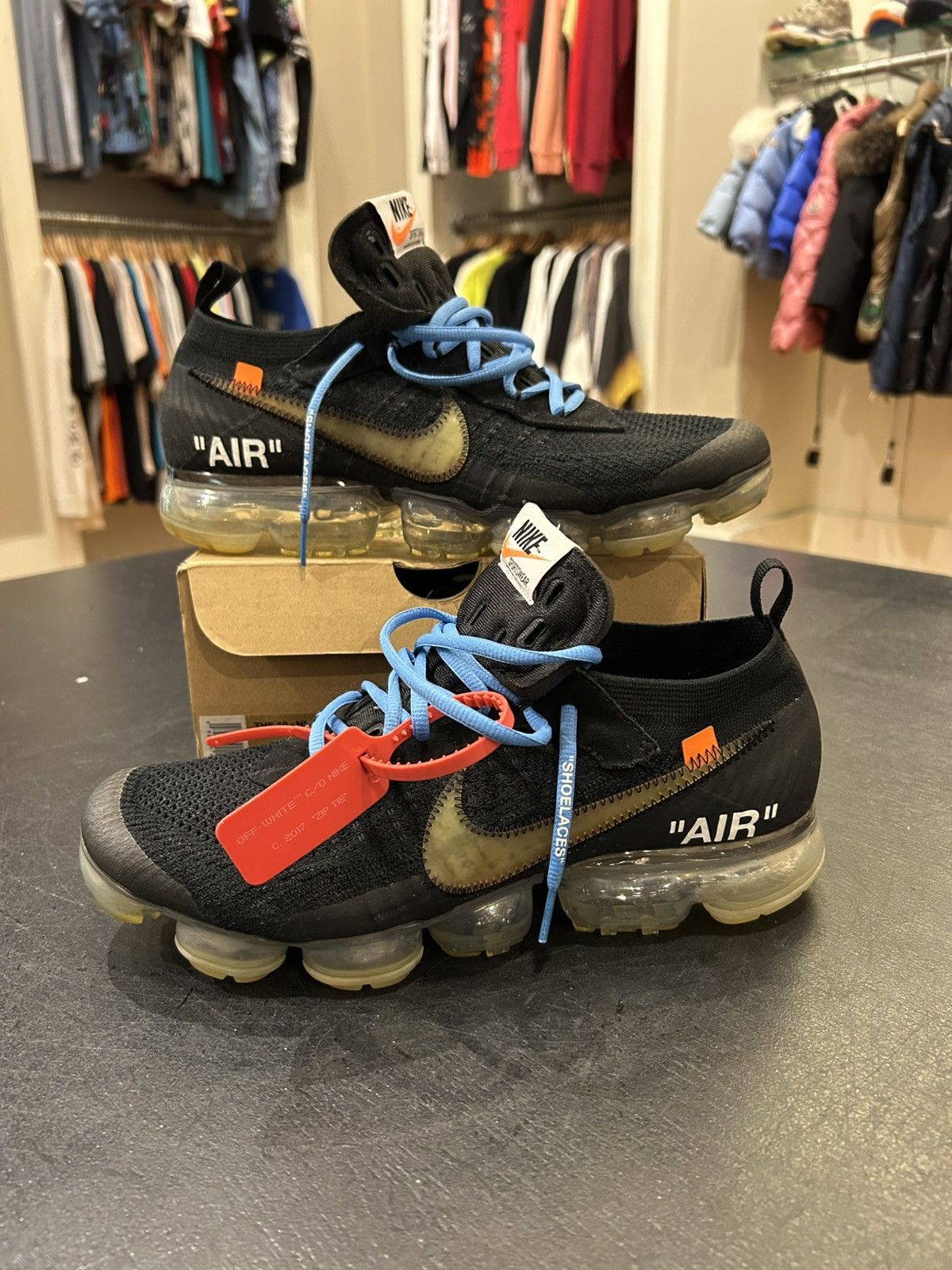 Nike × Off-White Off-White X Nike Vapormax Black Size US 10.5 / EU 43-44 - 1 Thumbnail