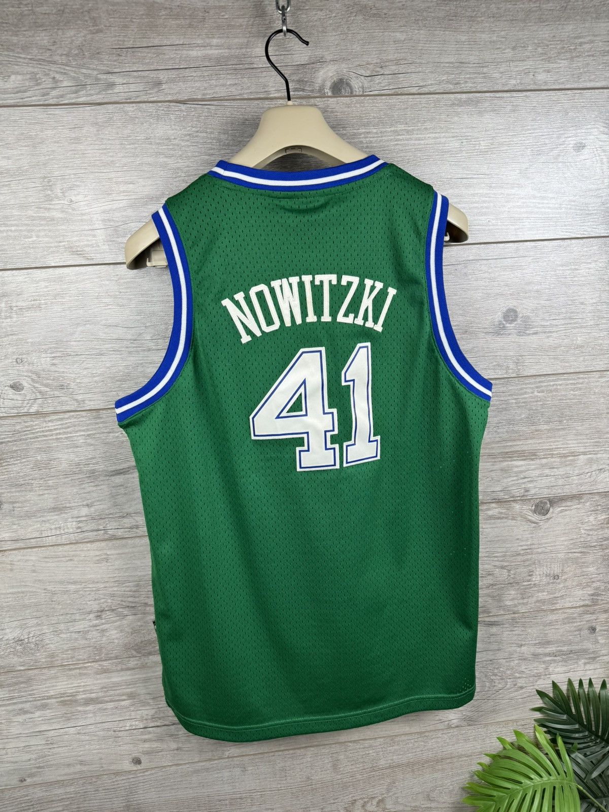 NBA × Reebok × Vintage NBA REEBOK 1987-88 HARDWOOD VINTAGE DIRK NOWITZKI DALLAS Size US M / EU 48-50 / 2 - 10 Thumbnail