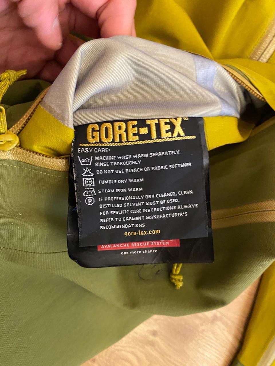 Arc'teryx Arcteryx Alpha SV Gore-Tex Jacket Vintage Technical Outdoor Size US L / EU 52-54 / 3 - 17 Thumbnail