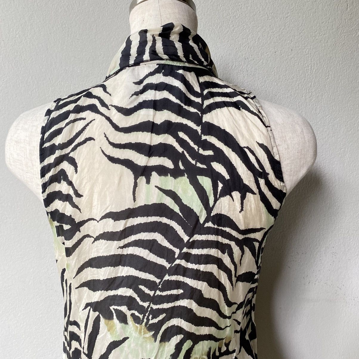 Max Mara MaxMara Zebra Print Sleeveless Bow Blouse Size M / US 6-8 / IT 42-44 - 10 Thumbnail