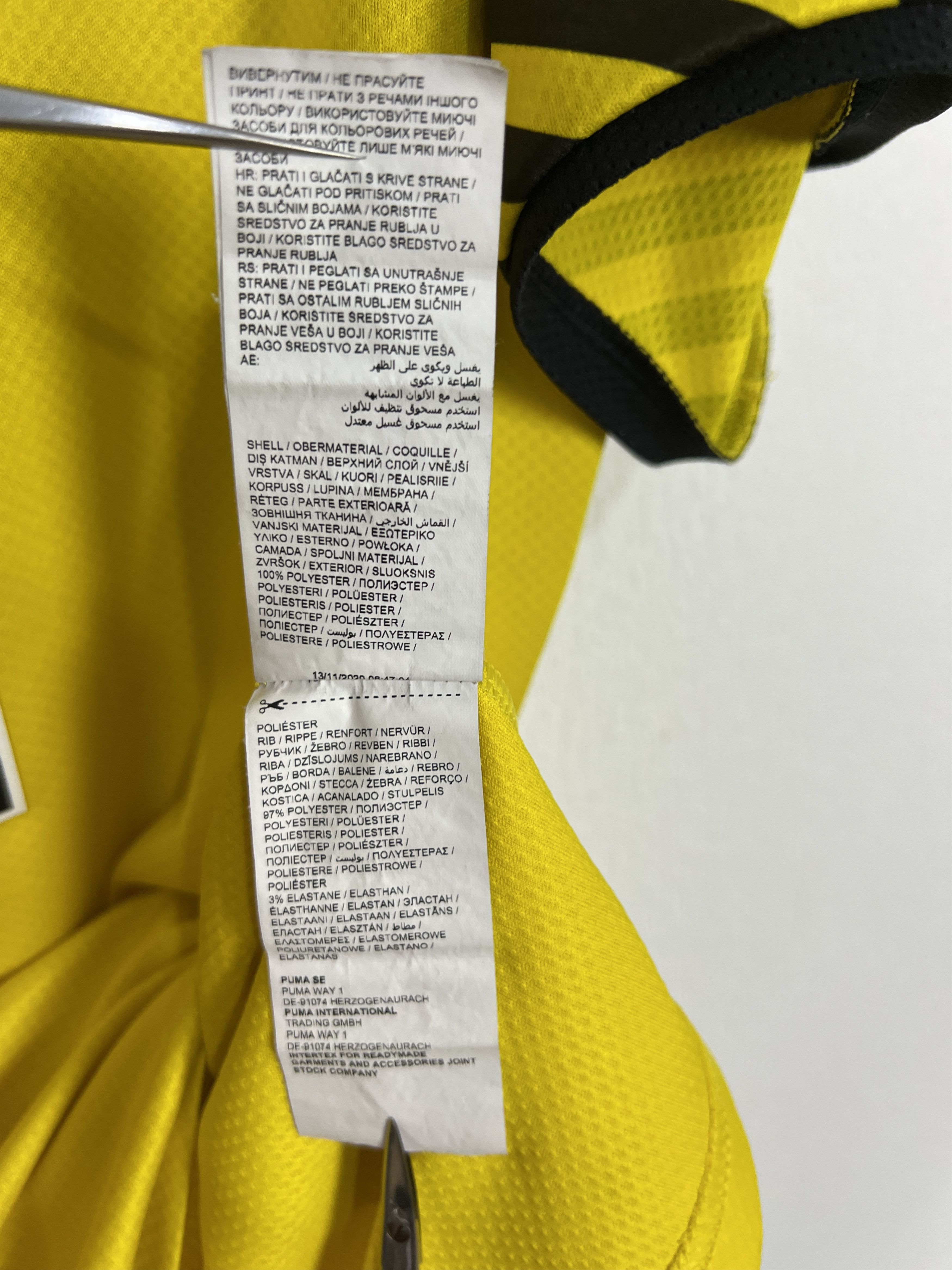 Puma Borussia Dortmund Home football shirt 2021 Soccer Puma Size US XL / EU 56 / 4 - 12 Thumbnail