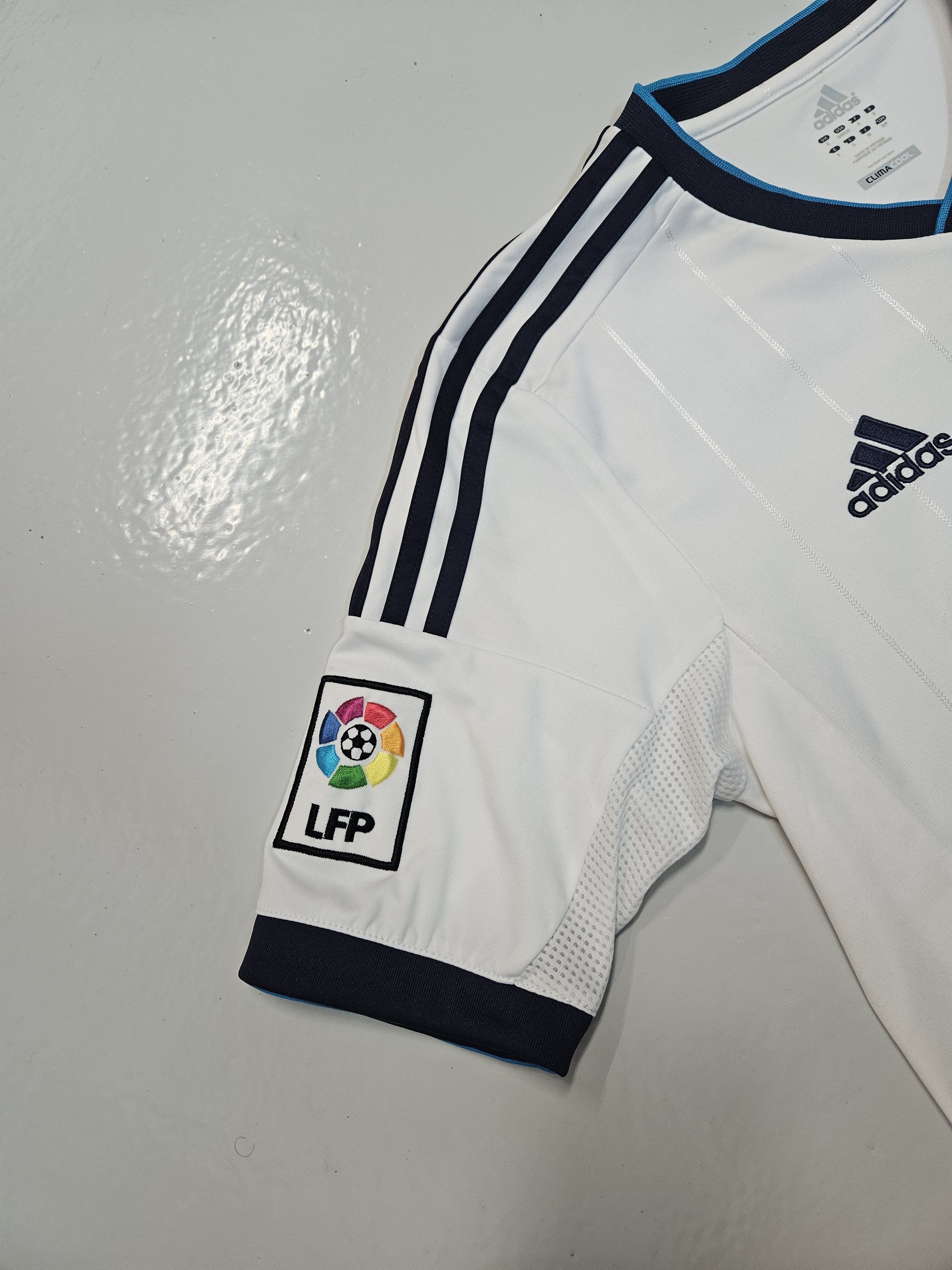 Adidas Real Madrid 2012-2013 home jersey #7 Christiano Ronaldo Size US S / EU 44-46 / 1 - 4 Thumbnail