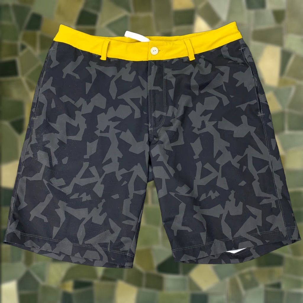 The North Face The North Face Mens Shorts Size 32 Grey Camo Hiking Swim Trail Board Stretch Size US 32 / EU 48 - 1 Thumbnail