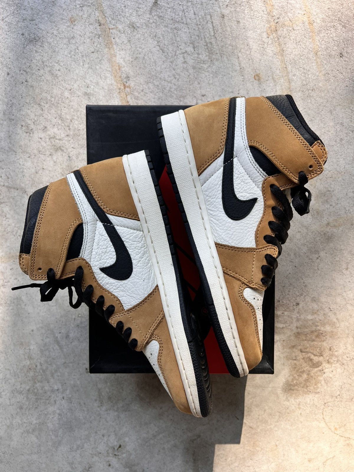 Jordan Brand Jordan 1 Rookie of the Year Size US 8.5 / EU 41-42 - 3 Thumbnail