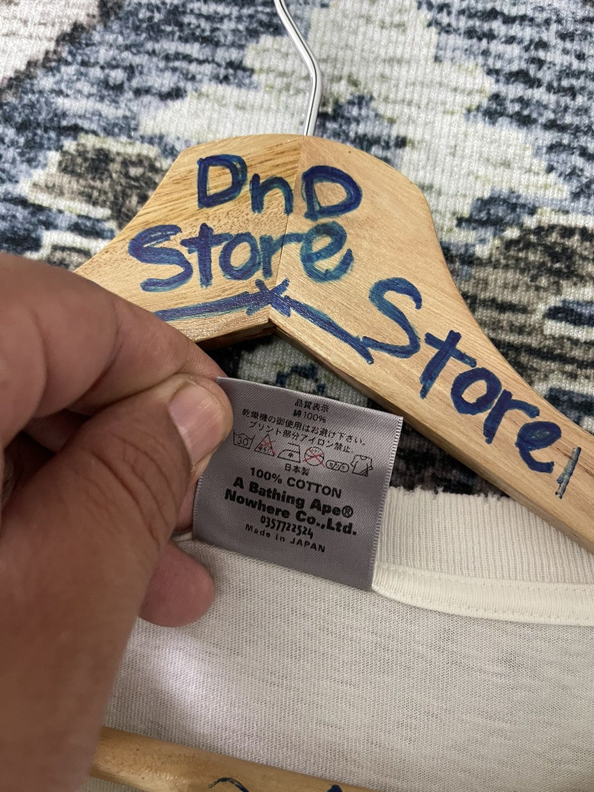 Bape 🇯🇵VINTAGE DISTRESSED BAPE ONE HUMAN SPELLOUT VERY RARE Size US L / EU 52-54 / 3 - 4 Thumbnail