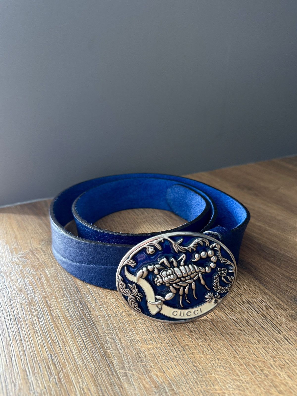 Gucci × Vintage Gucci Scorpion Leather Buckle Belt | Grailed display picture 3