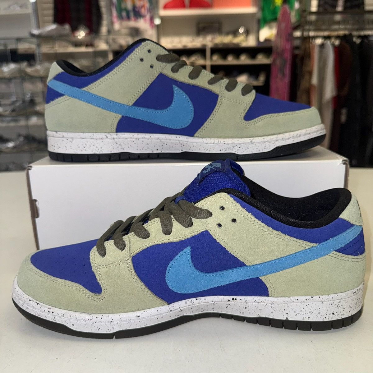Nike Size 10.5 - Nike Dunk SB Low ACG Celadon - BQ6817-301 Size US 10.5 / EU 43-44 - 2 Thumbnail