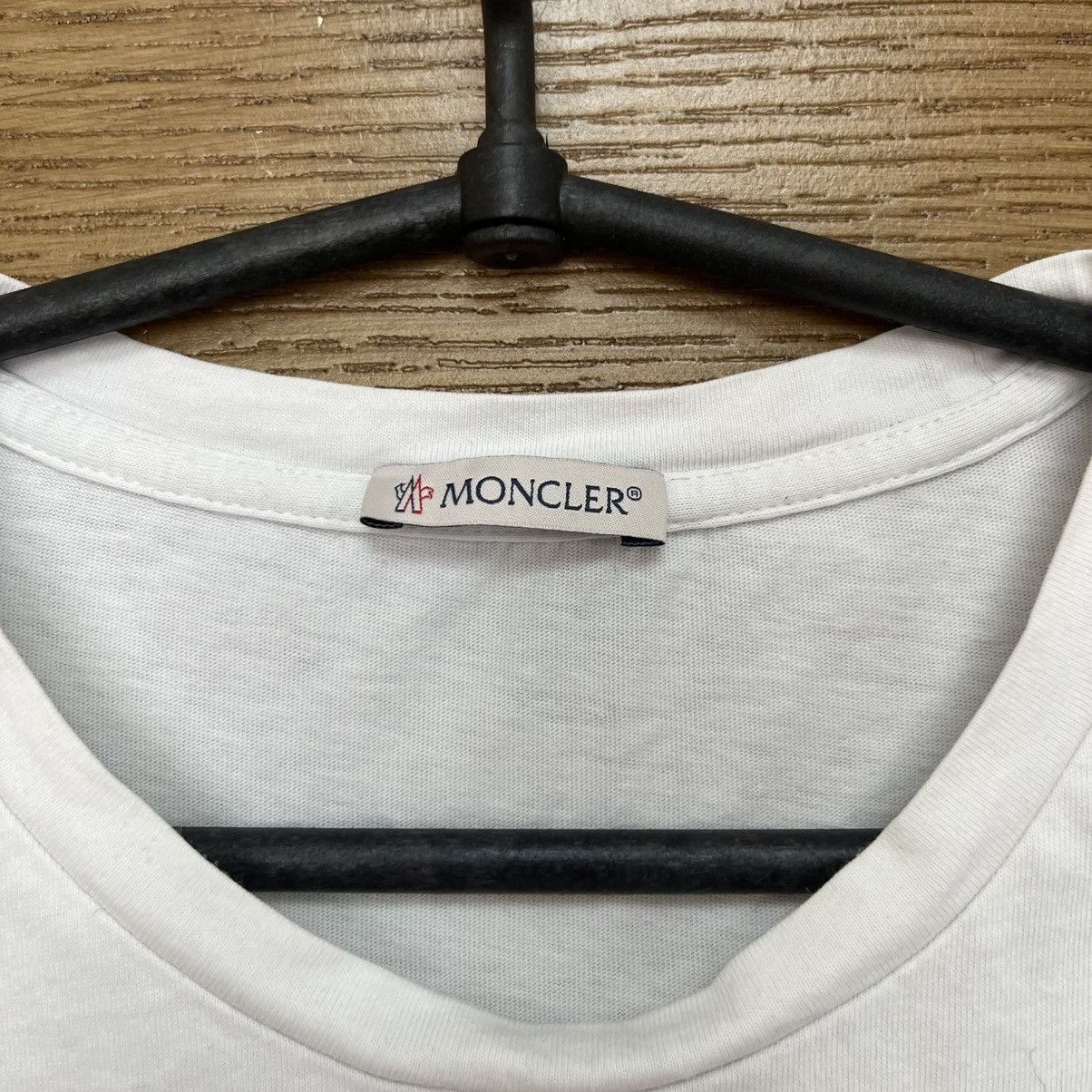 Moncler Moncler T Shirt Big logo Size US L / EU 52-54 / 3 - 6 Thumbnail