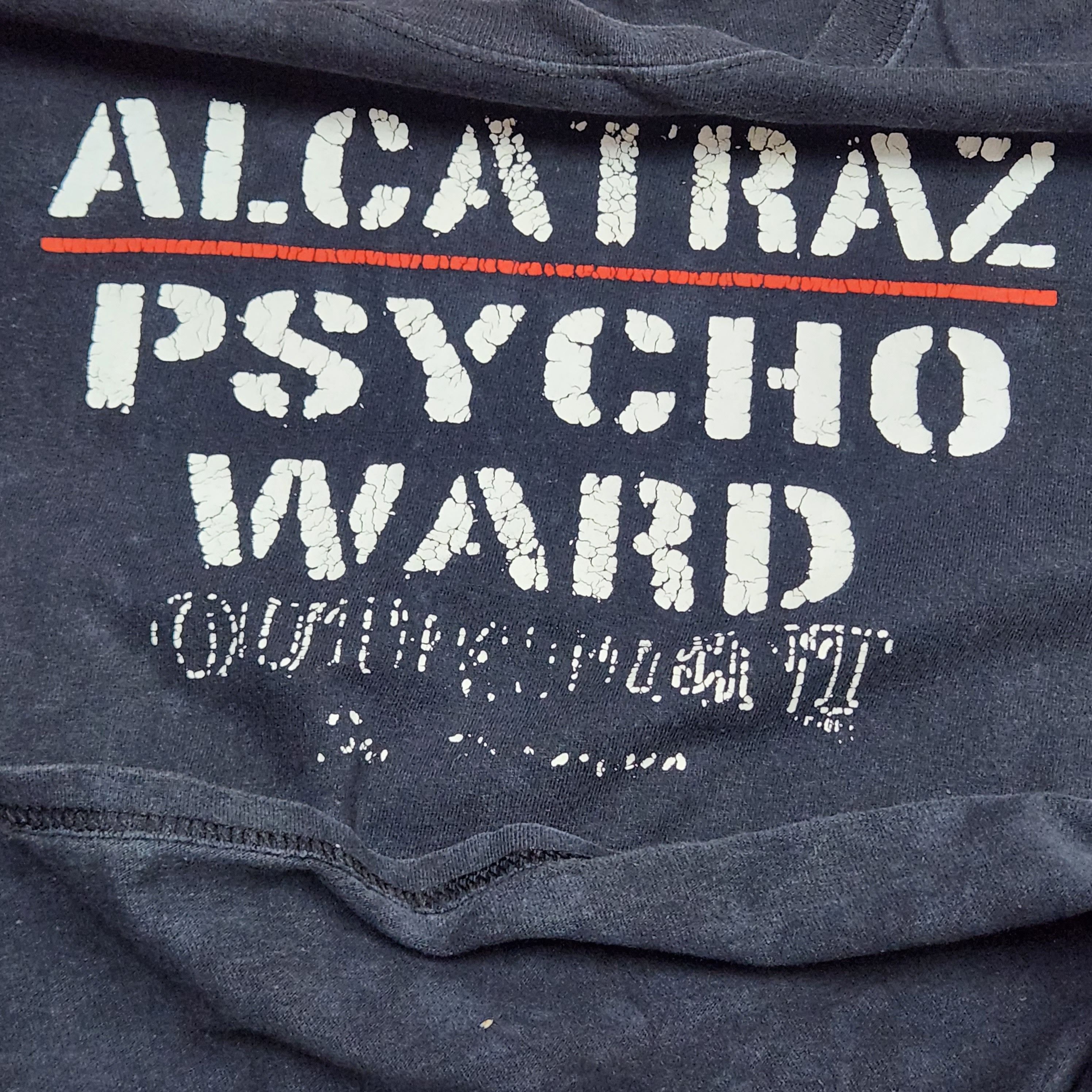 Port Authority ALCATRAZ PSYCHO WARD OUTPATIENT Sun Faded TShirt Size US L / EU 52-54 / 3 - 3 Thumbnail