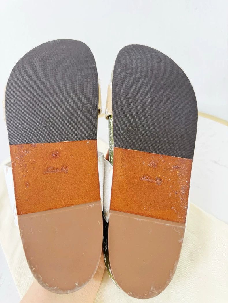 Louis Vuitton Louis Vuitton Beige Logo Slide Sandals -2505 Size US 9.5 / IT 39.5 - 5 Thumbnail