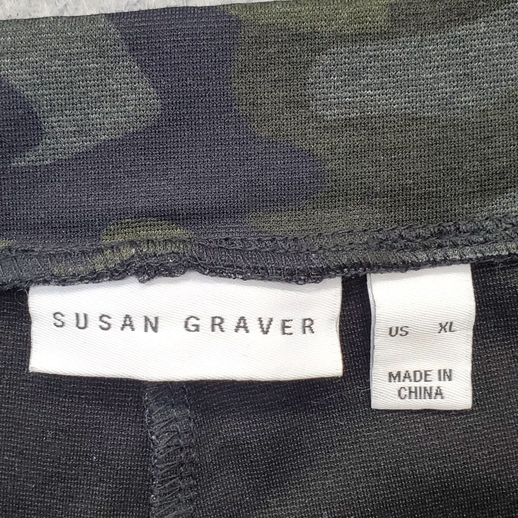 Vintage Susan Graver Pants Womens XL Multi Camouflage Ankle Button Straight Leg Pull On Size 40" / US 18 - 7 Thumbnail
