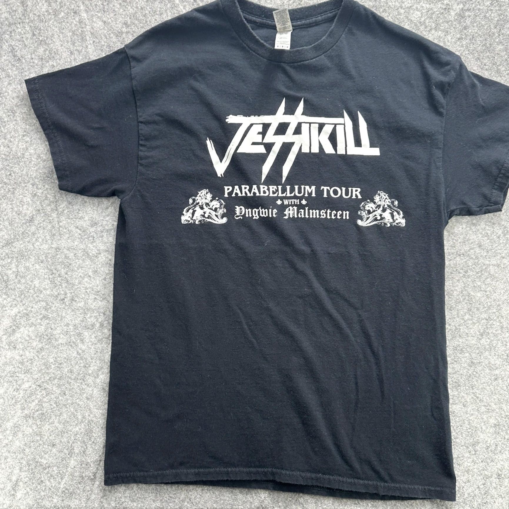 Gildan Jessikill Parabellum Tour Shirt Mens Medium Black Band Concert Yngwie Malmsteen Shirt Mens Black Logo Tour Rock Metal Jettkill Graphic Print 90s? Size US M / EU 48-50 / 2 - 3 Thumbnail