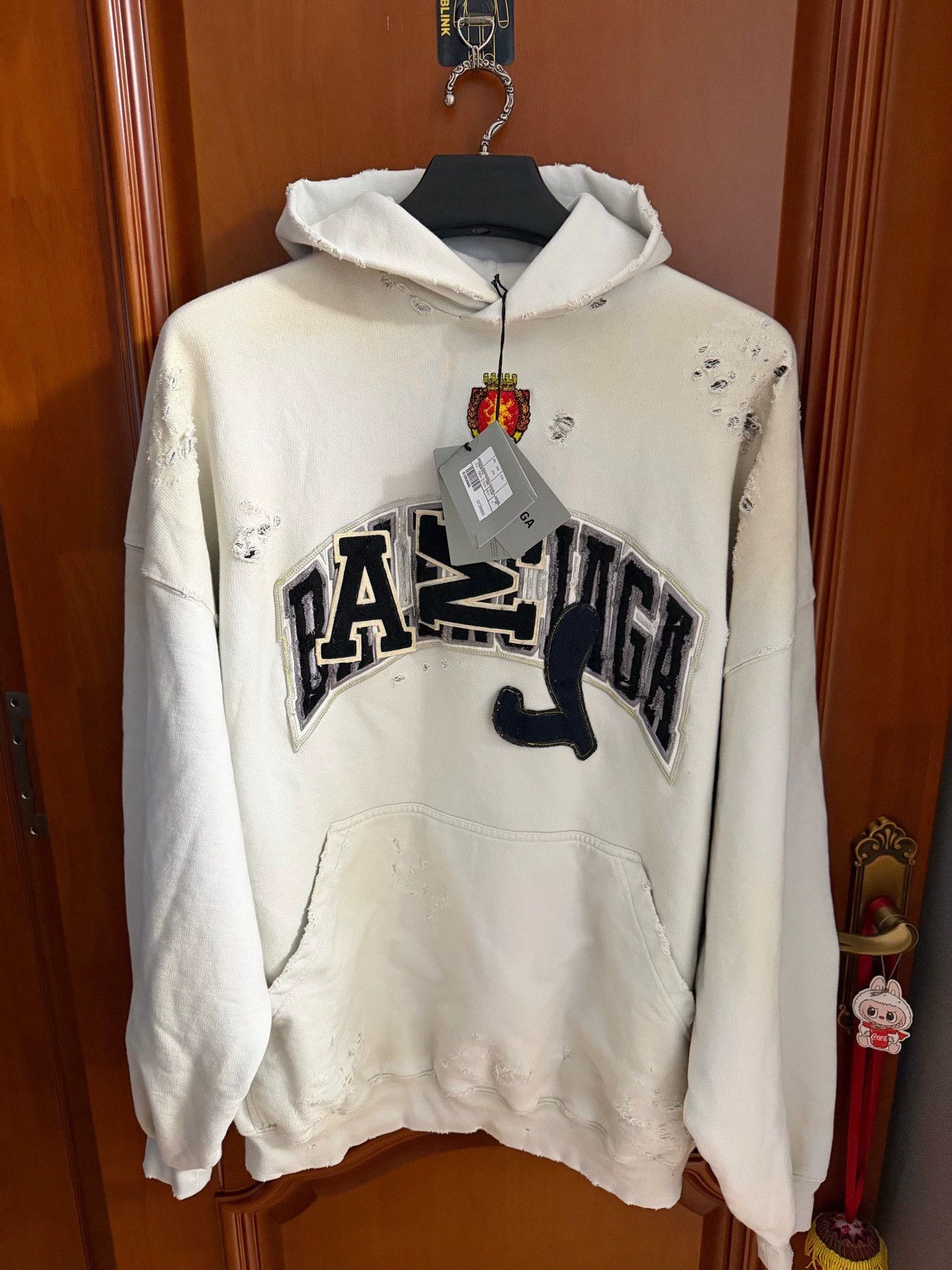 Balenciaga Balenciaga Manchester United Distressed Sweatshirt Size US L / EU 52-54 / 3 - 1 Thumbnail