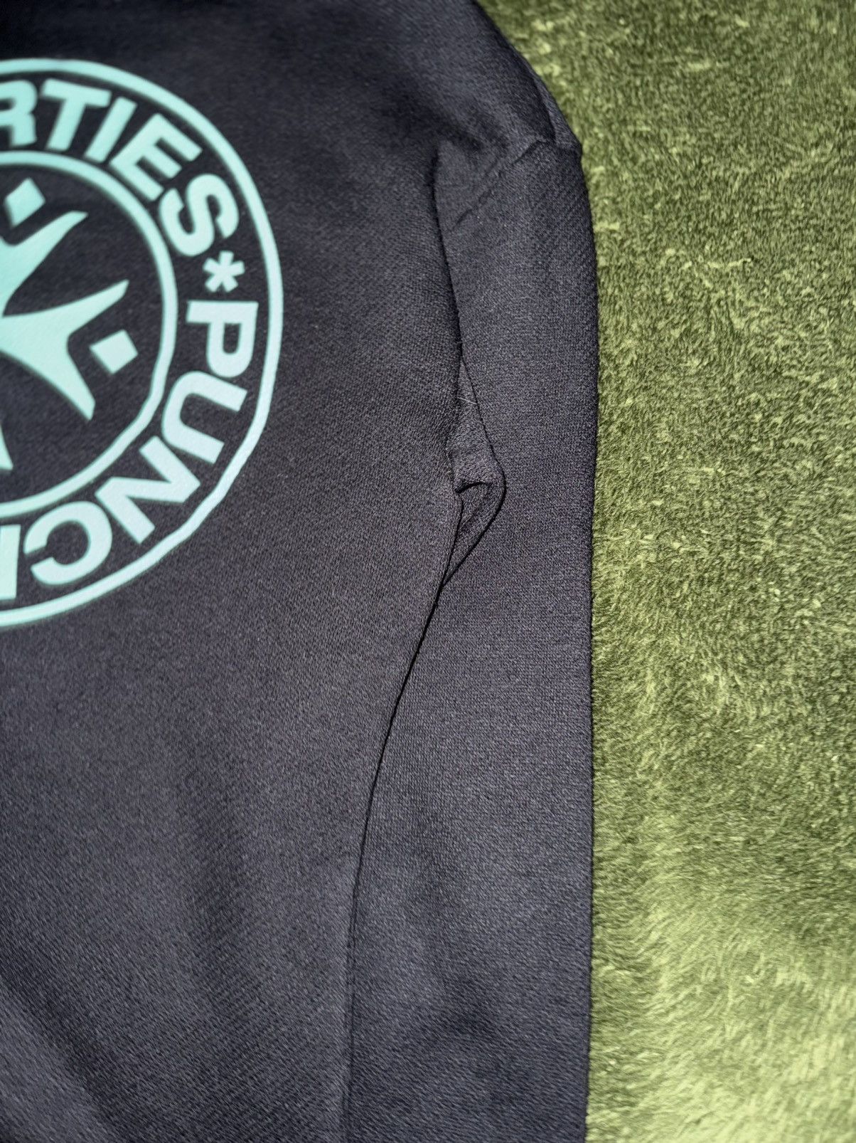 Japanese Brand [1] Punch Drunk Parties Logo Print Terry Long Sleeve Black Size US XL / EU 56 / 4 - 8 Thumbnail