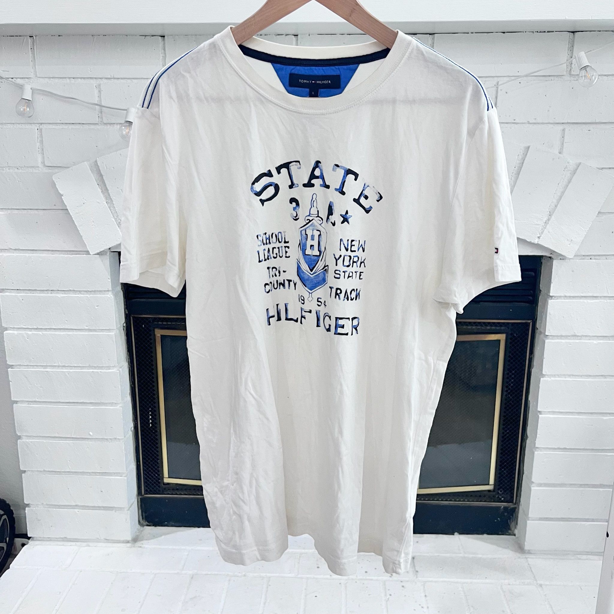 Tommy Hilfiger Tommy Hilfiger State Logo Print Short Sleeve White Tshirt Size US L / EU 52-54 / 3 - 1 Thumbnail