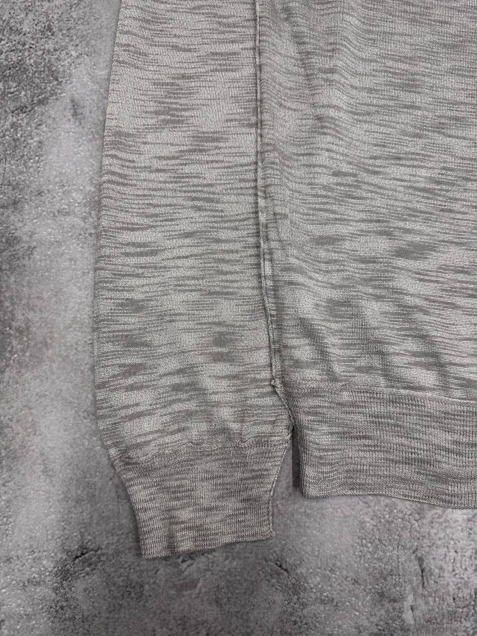 Dolce & Gabbana Dolce & Gabbana Men's Grey V- Neck Sweater Size L Size US L / EU 52-54 / 3 - 7 Thumbnail