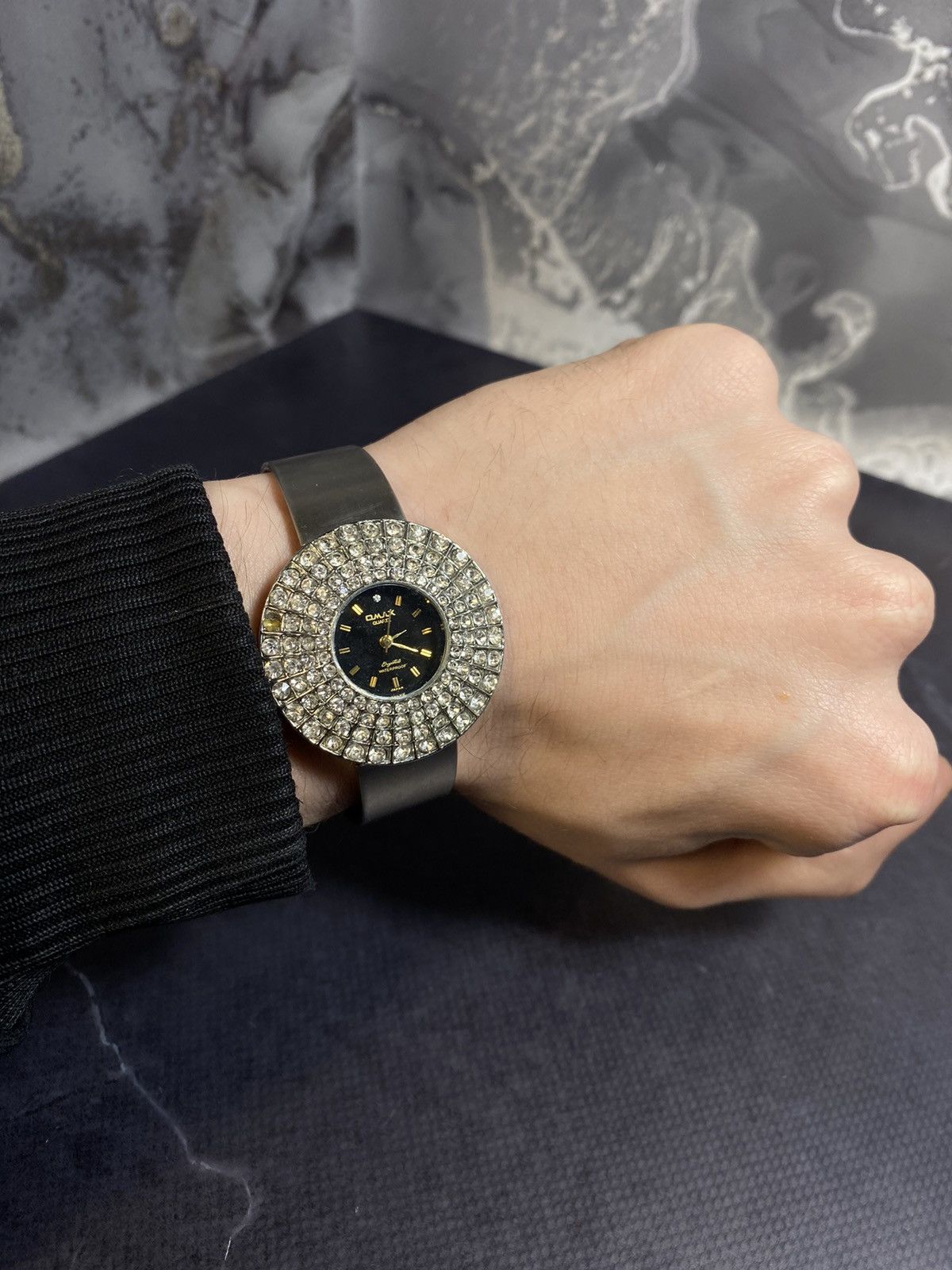 Jewelry Omax Vintage Crystal Watch – Elegant Statement Piece ⏳ Size ONE SIZE - 4 Thumbnail
