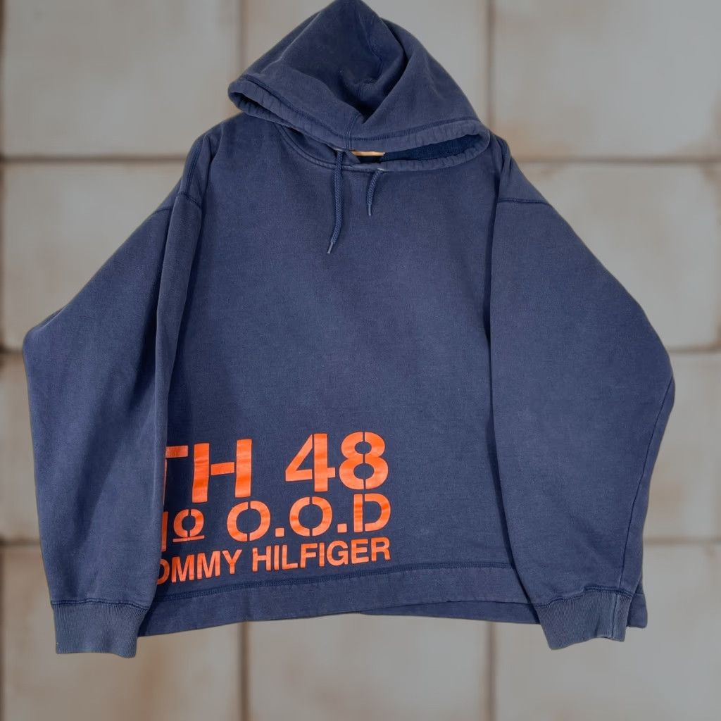 Tommy Hilfiger VINTAGE Tommy Hilfiger Hoodie Mens Large Blue Baggy Streetwear Hiphop Y2K Navy Blue Graphic Print Hoodie Oversized Logo Pullover Size US L / EU 52-54 / 3 - 1 Thumbnail