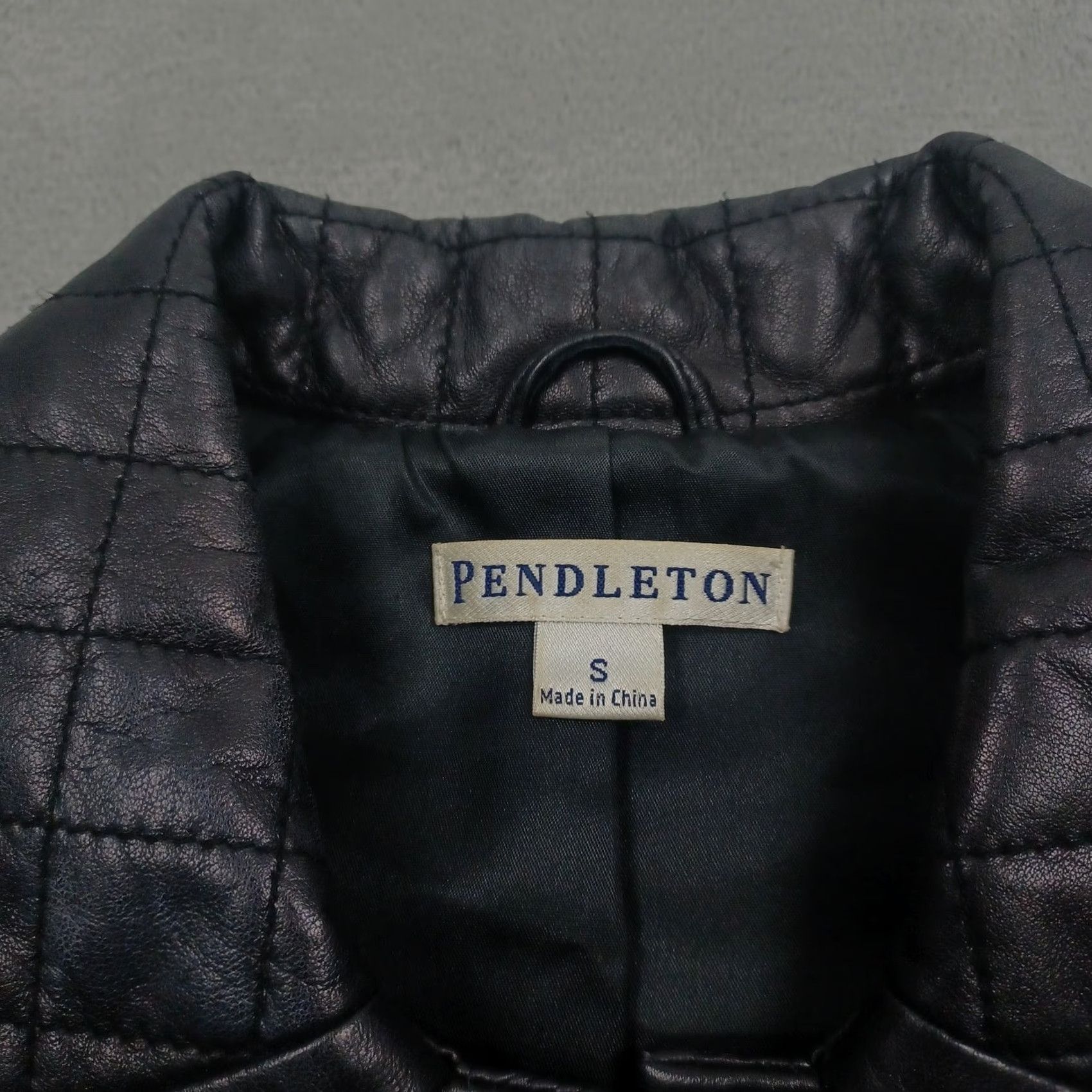 Pendleton Pendleton Leather Jacket Womens Small Black Quilted Pockets Button Up - Regular Fit, Stones Entitled Size S / US 4 / IT 40 - 4 Thumbnail
