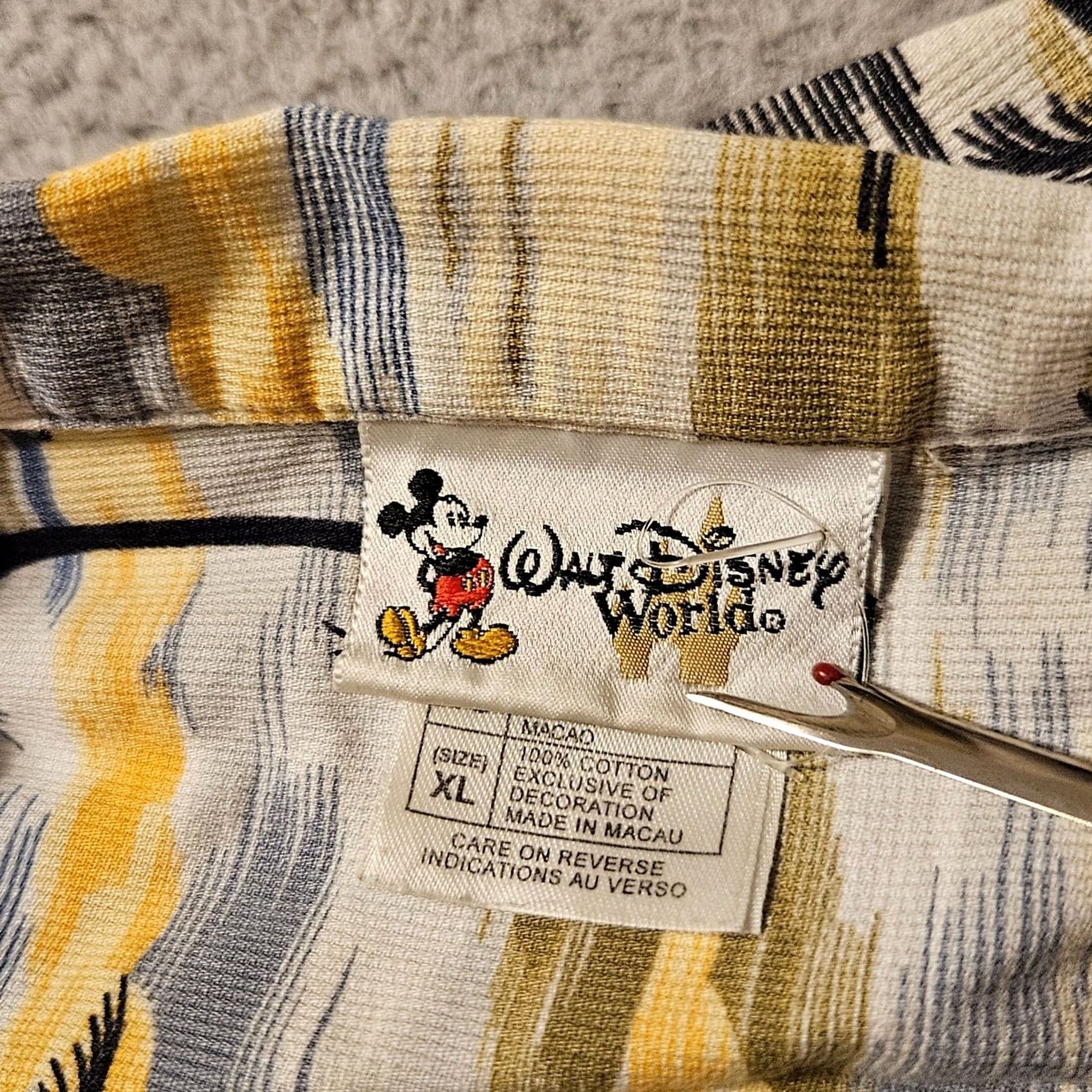 Disney Walt Disney World Surf Hawaiian Button Up Shirt Mens XL Mickey Missing 1 Size US XL / EU 56 / 4 - 3 Thumbnail