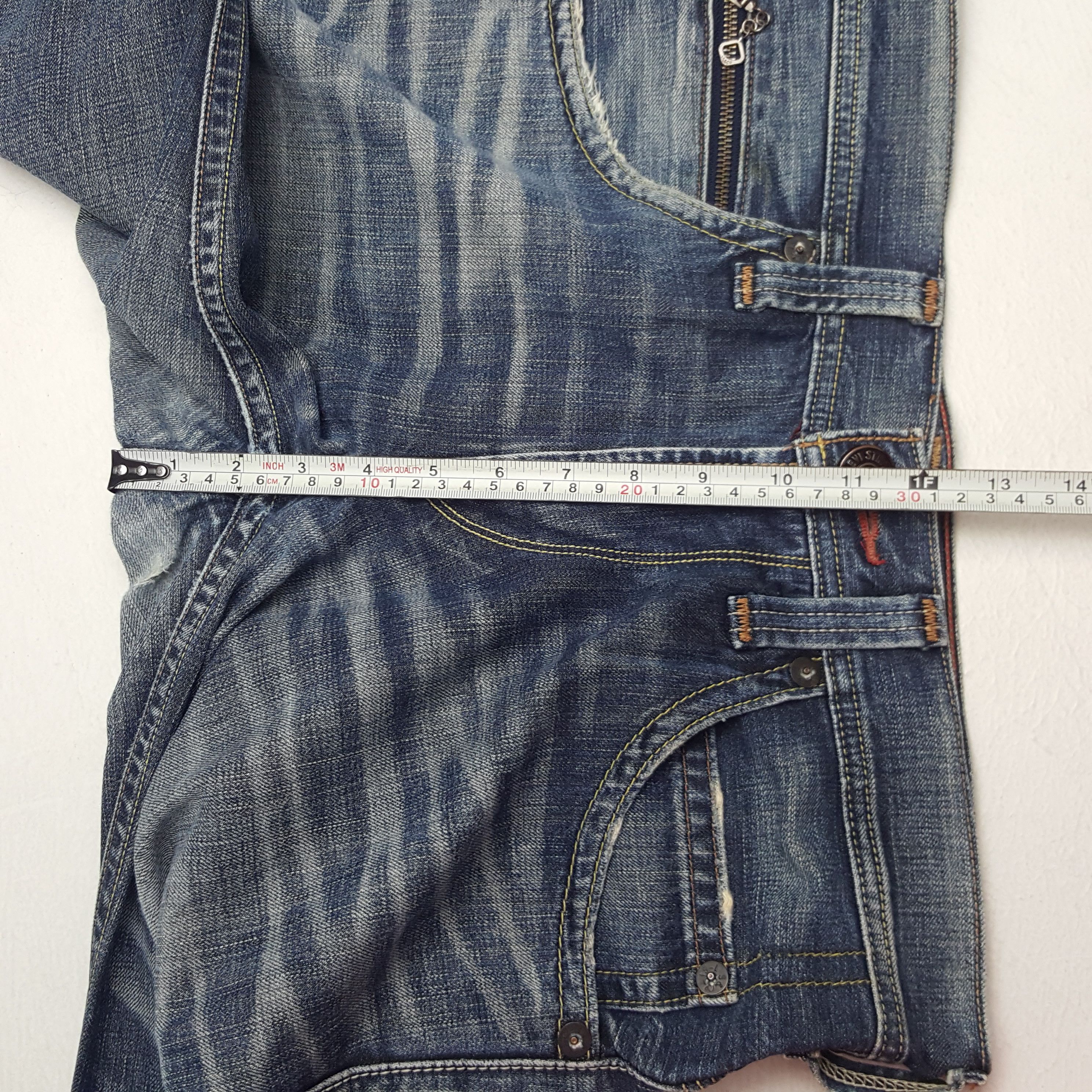 Levi's × Vintage Vintage Levi's American Distressed Style Grunge Denim Jeans Size US 33 - 11 Thumbnail