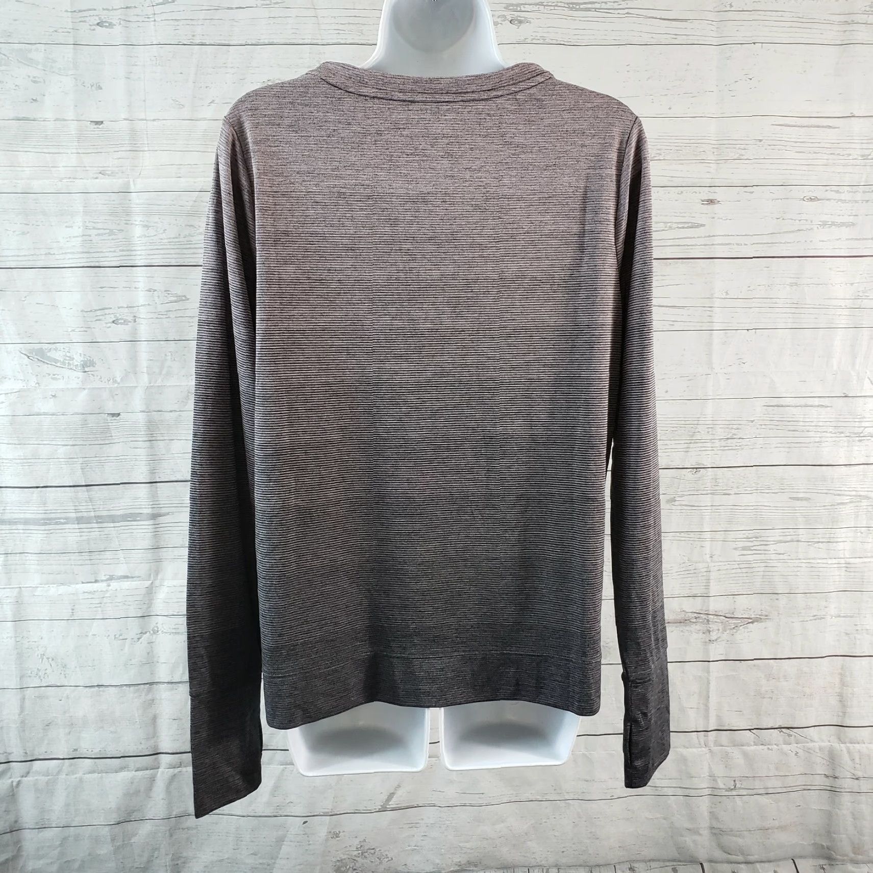 Gap Gap Womens Pullover Top L Purple Gray Ombre Striped Tulip Front Thumbholes Satin? Size L / US 10 / IT 46 - 5 Thumbnail