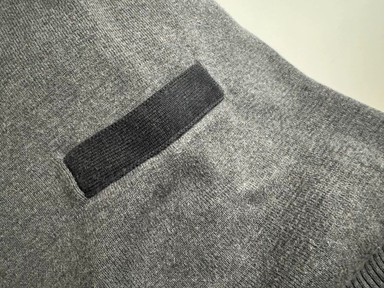 Thom Browne Thom browne Men's knitted cardigan 2504-Nextarrow Size US XXL / EU 58 / 5 - 5 Thumbnail