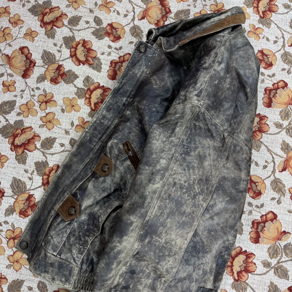 Vintage Vintage Washed Brown Leather Jacket Distressed 90s boxy fit Size US XL / EU 56 / 4 - 18 Thumbnail
