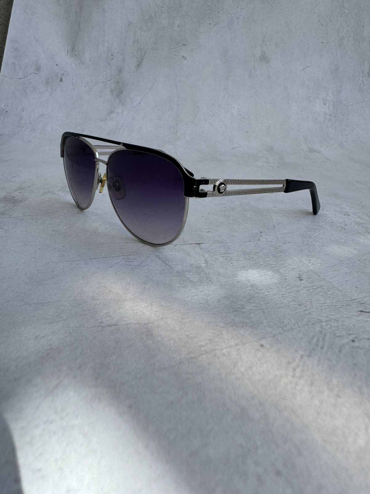 Versace Medusa Aviator Sunglasses-Black Lens Silver Frame Versace Medusa Aviator Sunglasses Black Silver Gradient Lens main image 2