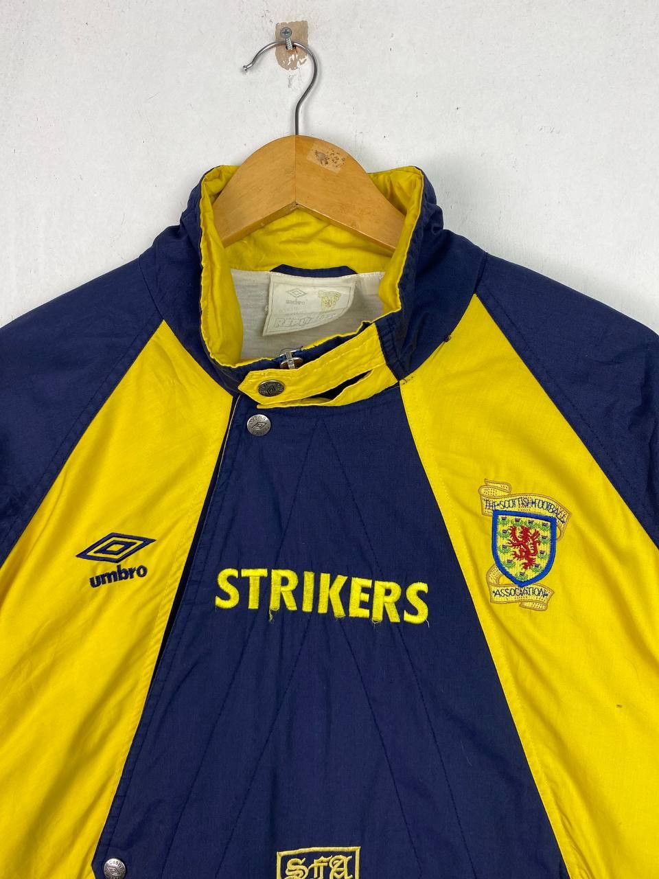 Umbro vintage scottish football association by umbro light jacket Size US XXL / EU 58 / 5 - 2 Thumbnail