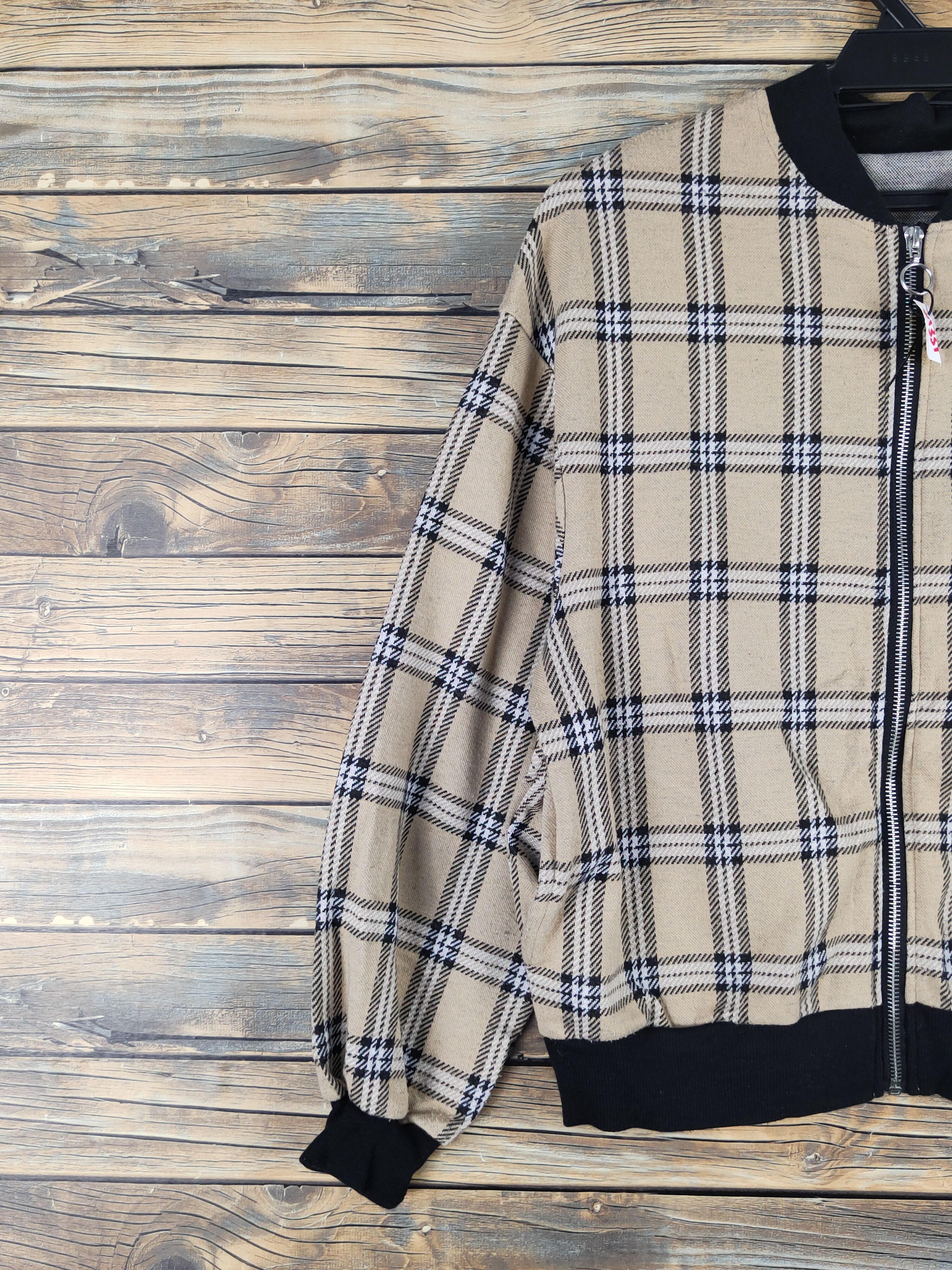 Homespun Knitwear × Japanese Brand × Vintage Bliatorm Light Brown checkered Sweaters # W1337 Size US S / EU 44-46 / 1 - 3 Thumbnail