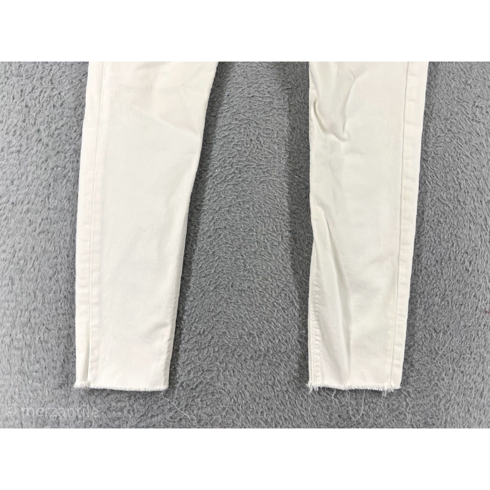 Lucky Brand Lucky Brand Jeans Women 24 White Denim Bridgette Skinny Cotton Blend 24x27 Jeans Women Size 42" / US 20 - 6 Thumbnail