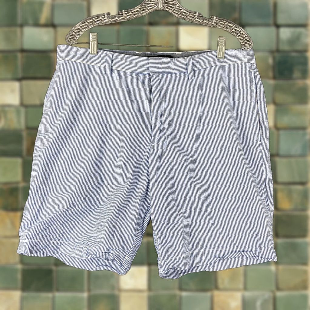 Banana Republic Banana Republic Aiden Club Short Blue Striped Shorts Men’s 34 Size US 34 / EU 50 - 1 Thumbnail