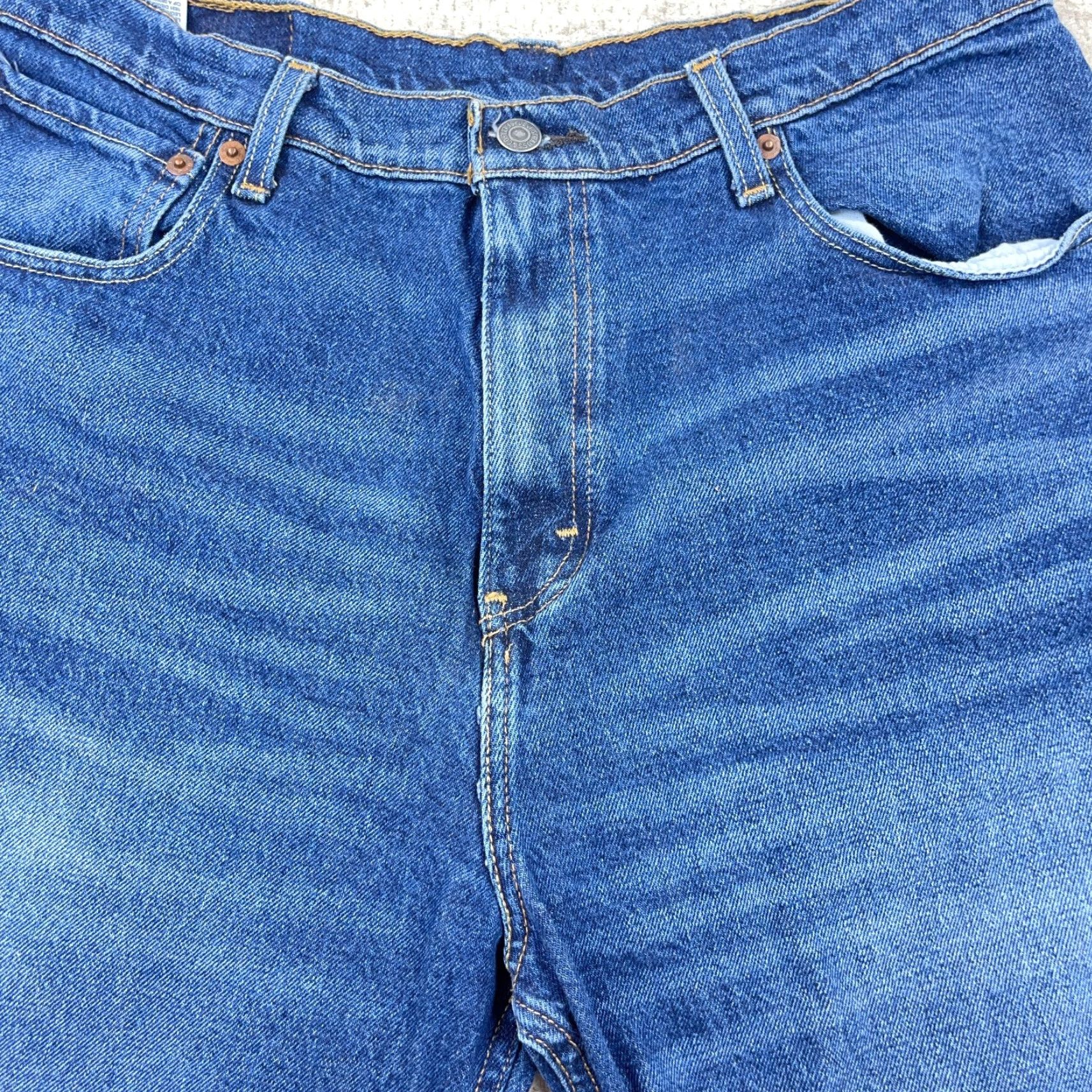 Levi's Levis 569 Shorts Men 32 Relaxed Denim Medium Wash Blue 5-Pocket Zip Belt Loops Casual Heritage 90s Theme Mens Size US 32 / EU 48 - 3 Thumbnail