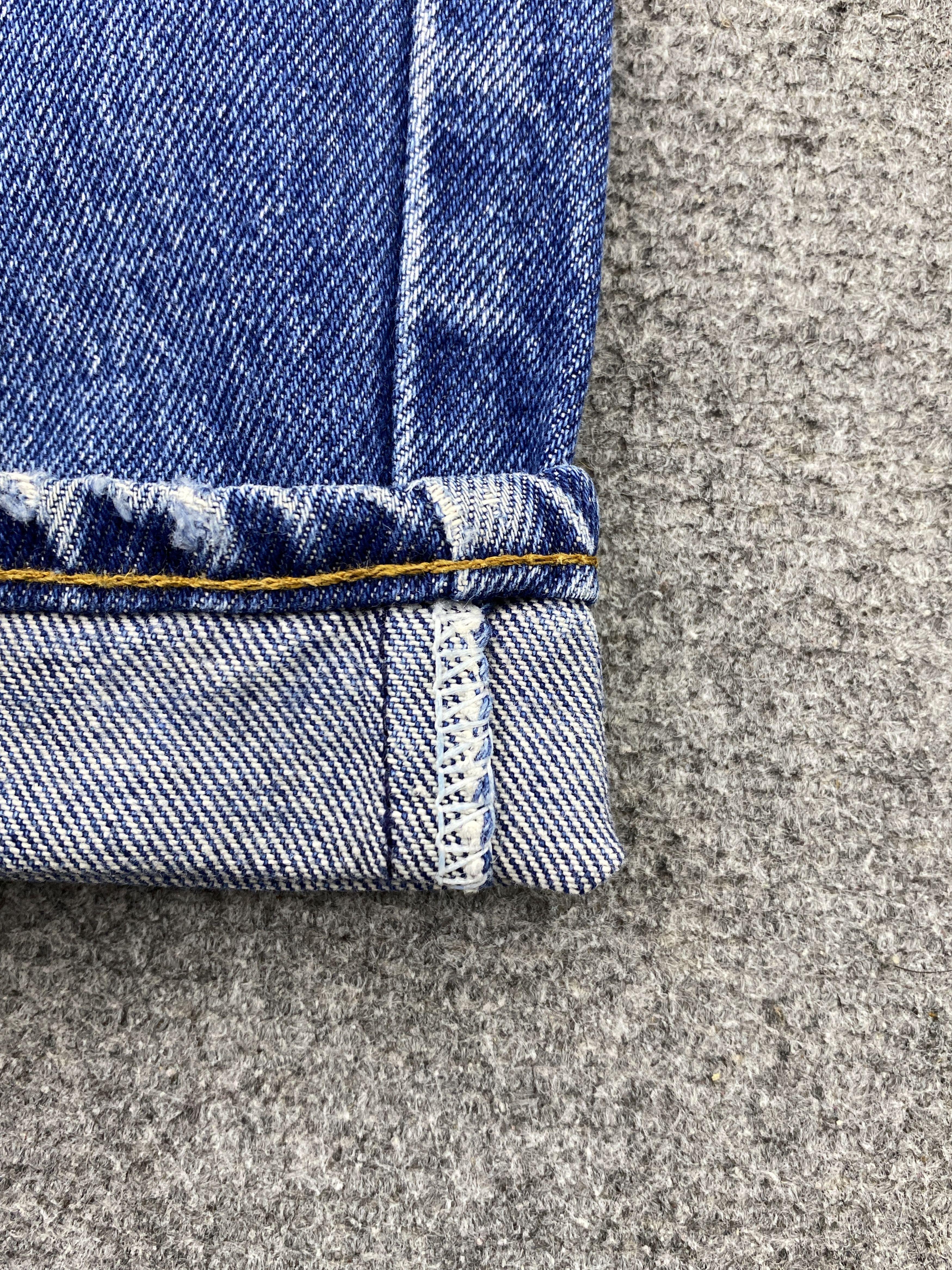 Levi's × Vintage Vintage 80s Levi's 505 Faded Blue Denim Jeans Size US 36 / EU 52 - 9 Thumbnail