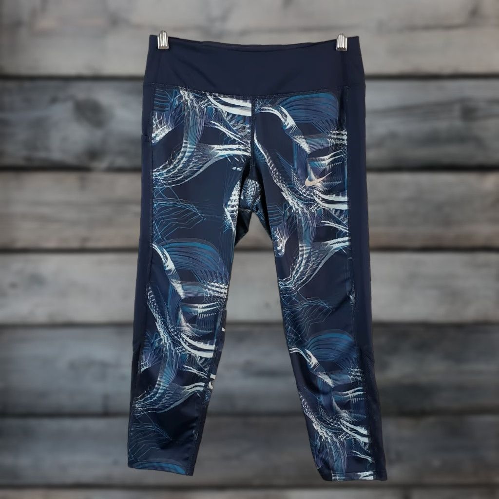 Nike Nike Womens Power Crop Leggings Sz Small Blue Zip Pocket Mid Rise Size 28" / US 6 / IT 42 - 1 Thumbnail